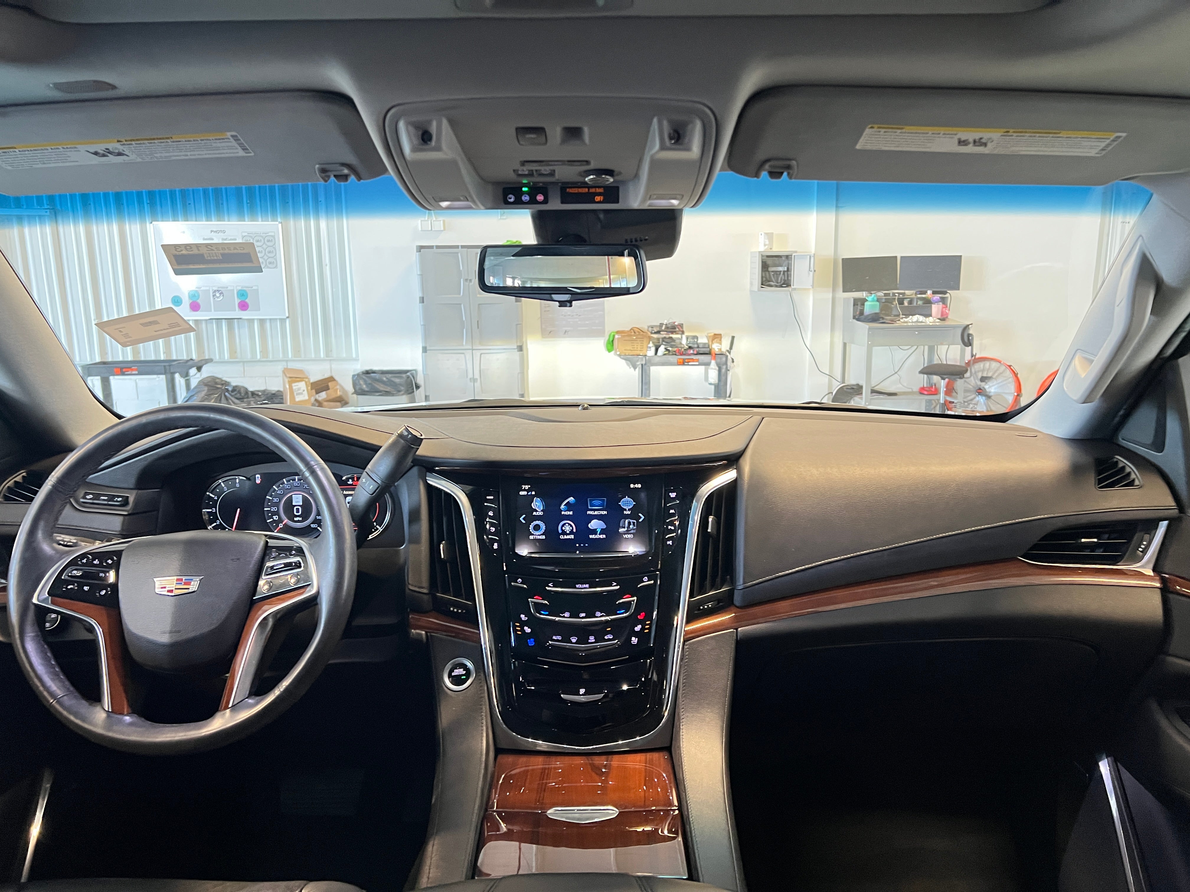 2018 Cadillac Escalade Premium Luxury 2
