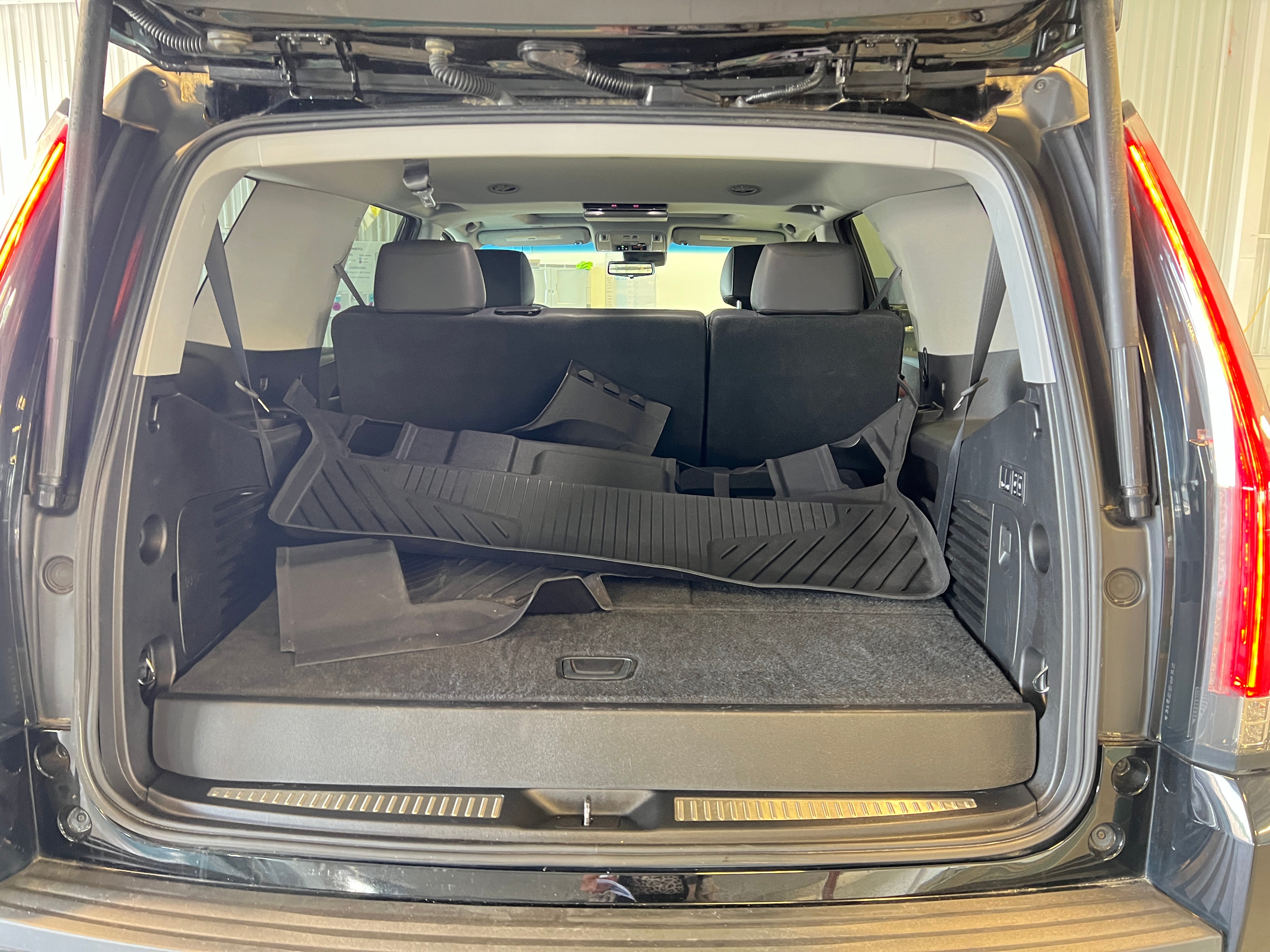 2018 Cadillac Escalade Premium Luxury 6