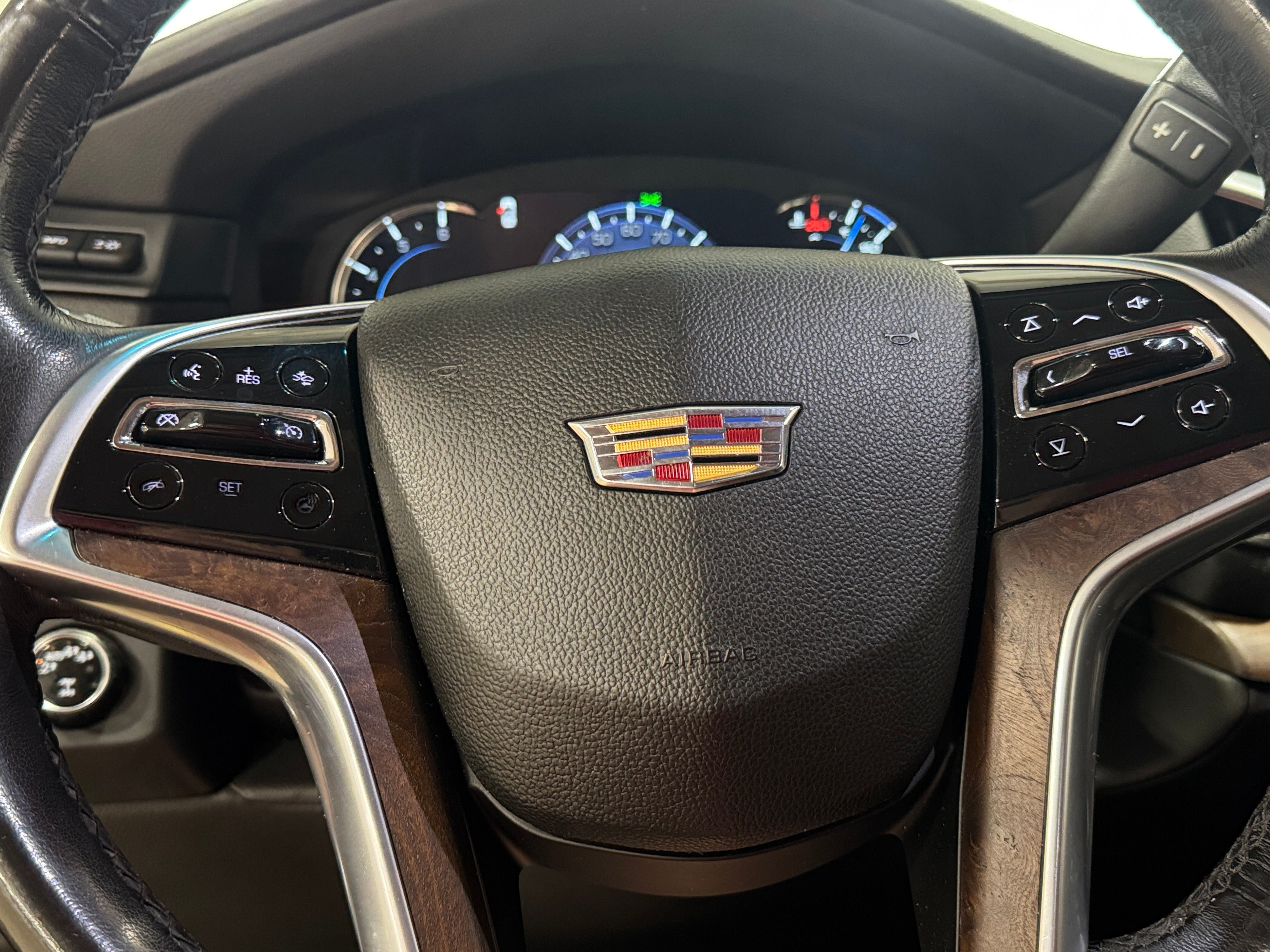 2018 Cadillac Escalade Premium Luxury 4