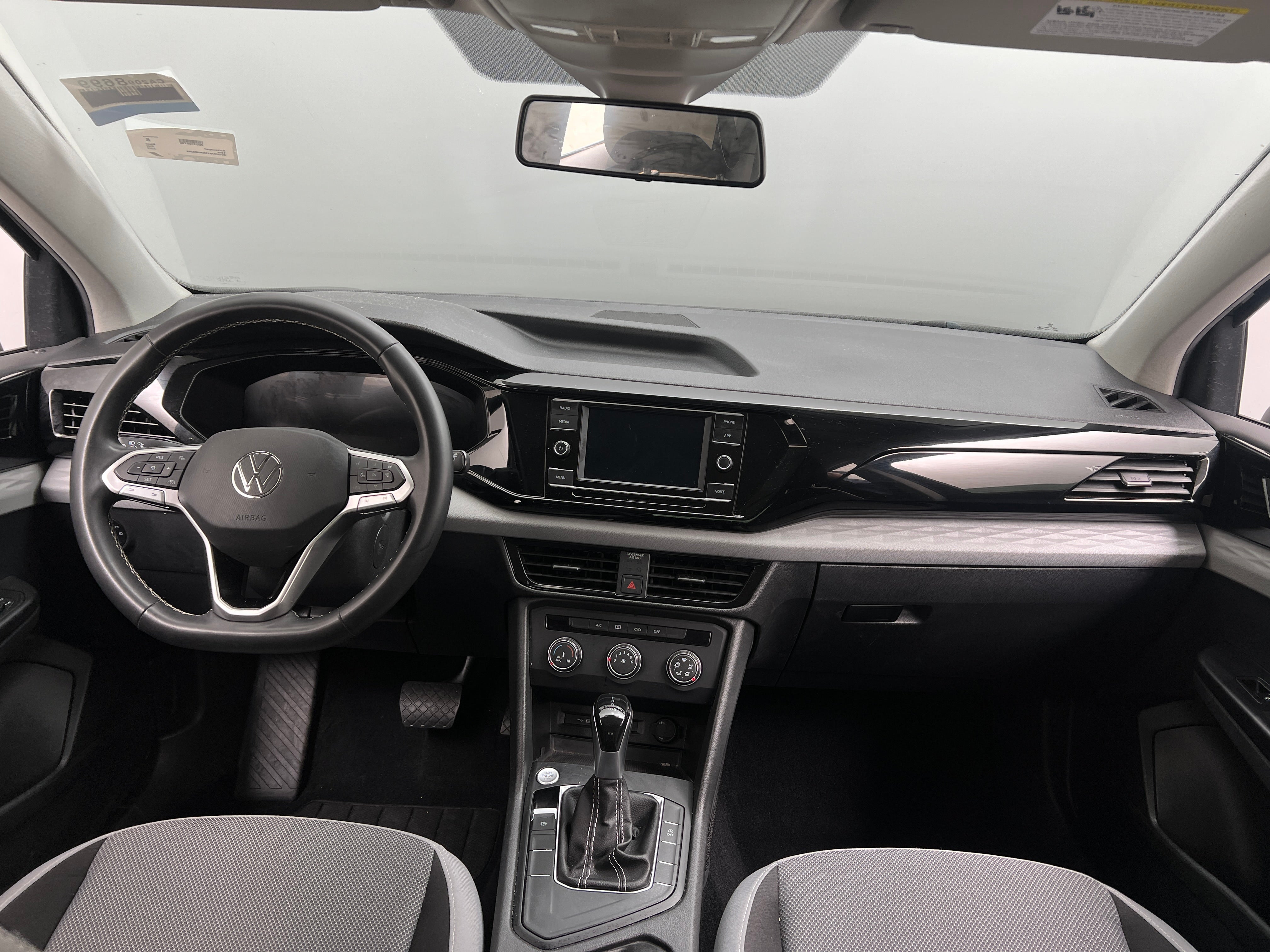 2022 Volkswagen Taos S 3
