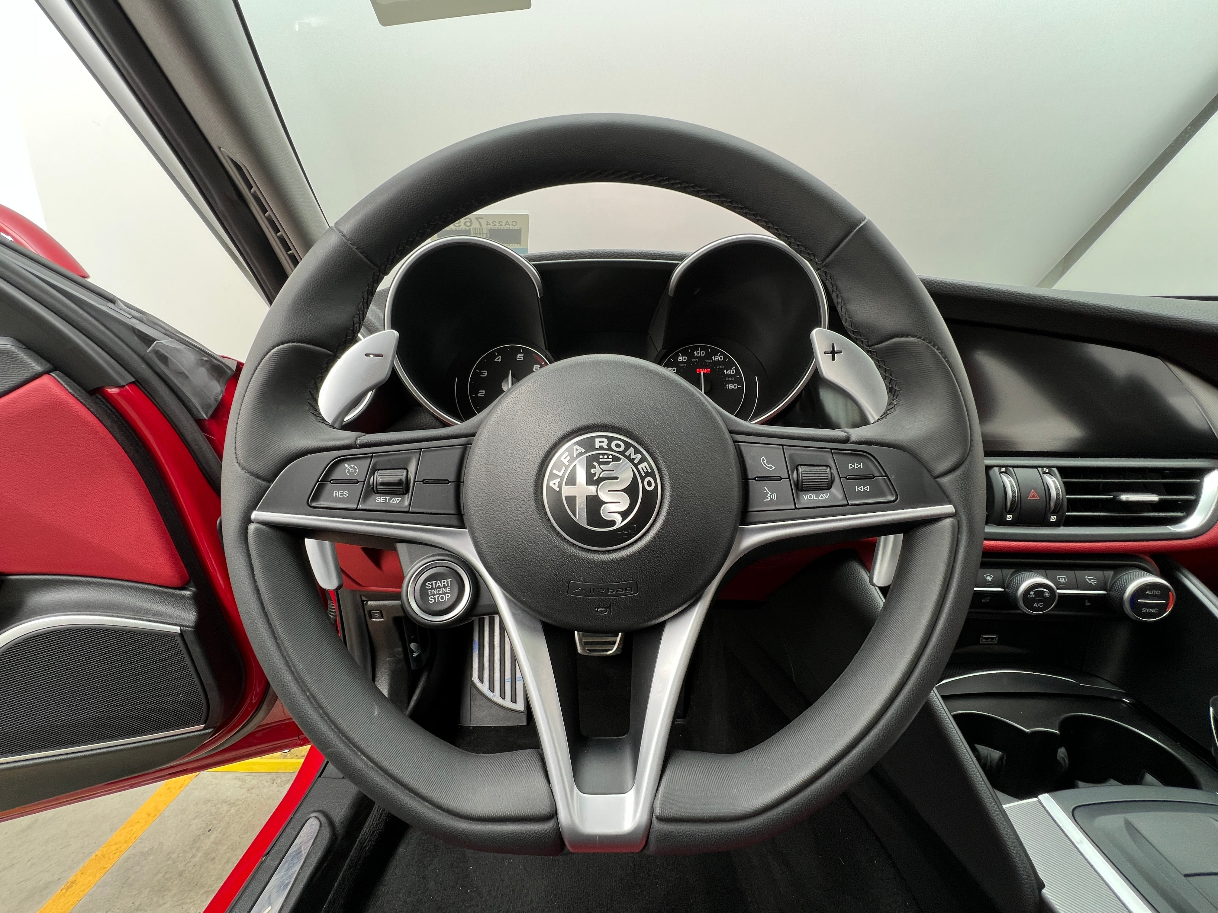2019 Alfa Romeo Giulia Sport 4