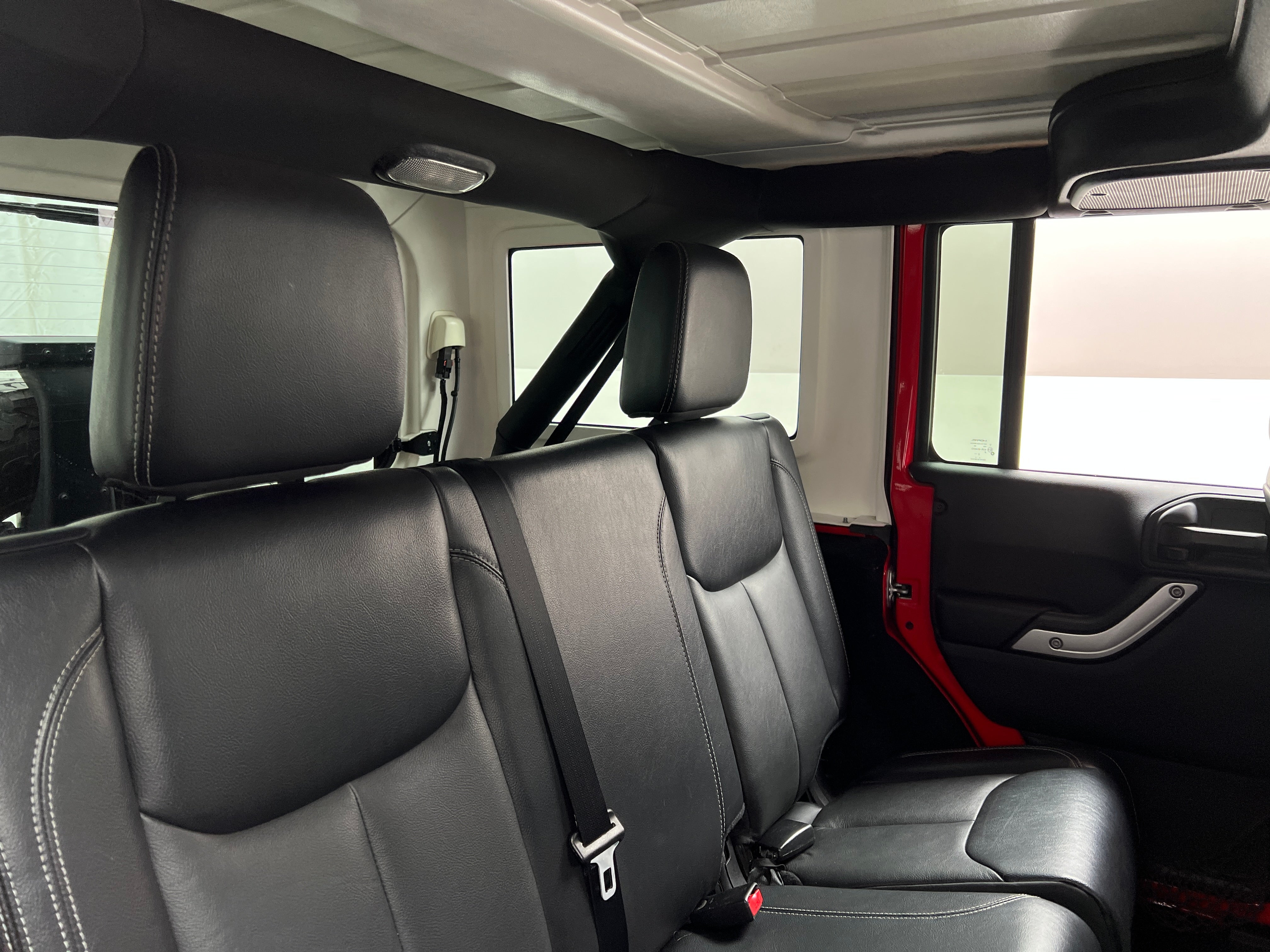 2016 Jeep Wrangler Unlimited Rubicon 5
