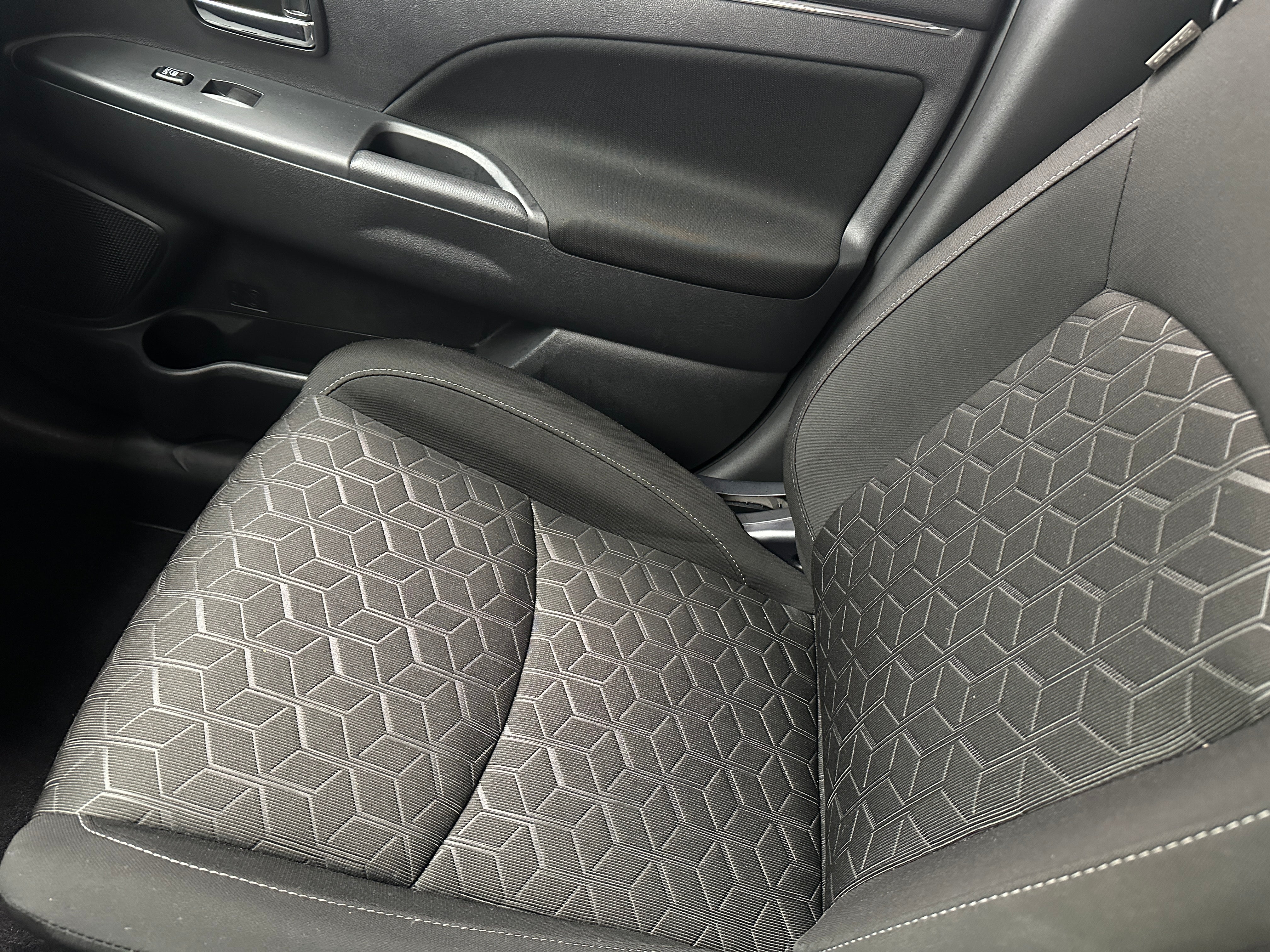 2023 Mitsubishi Outlander Sport ES 2