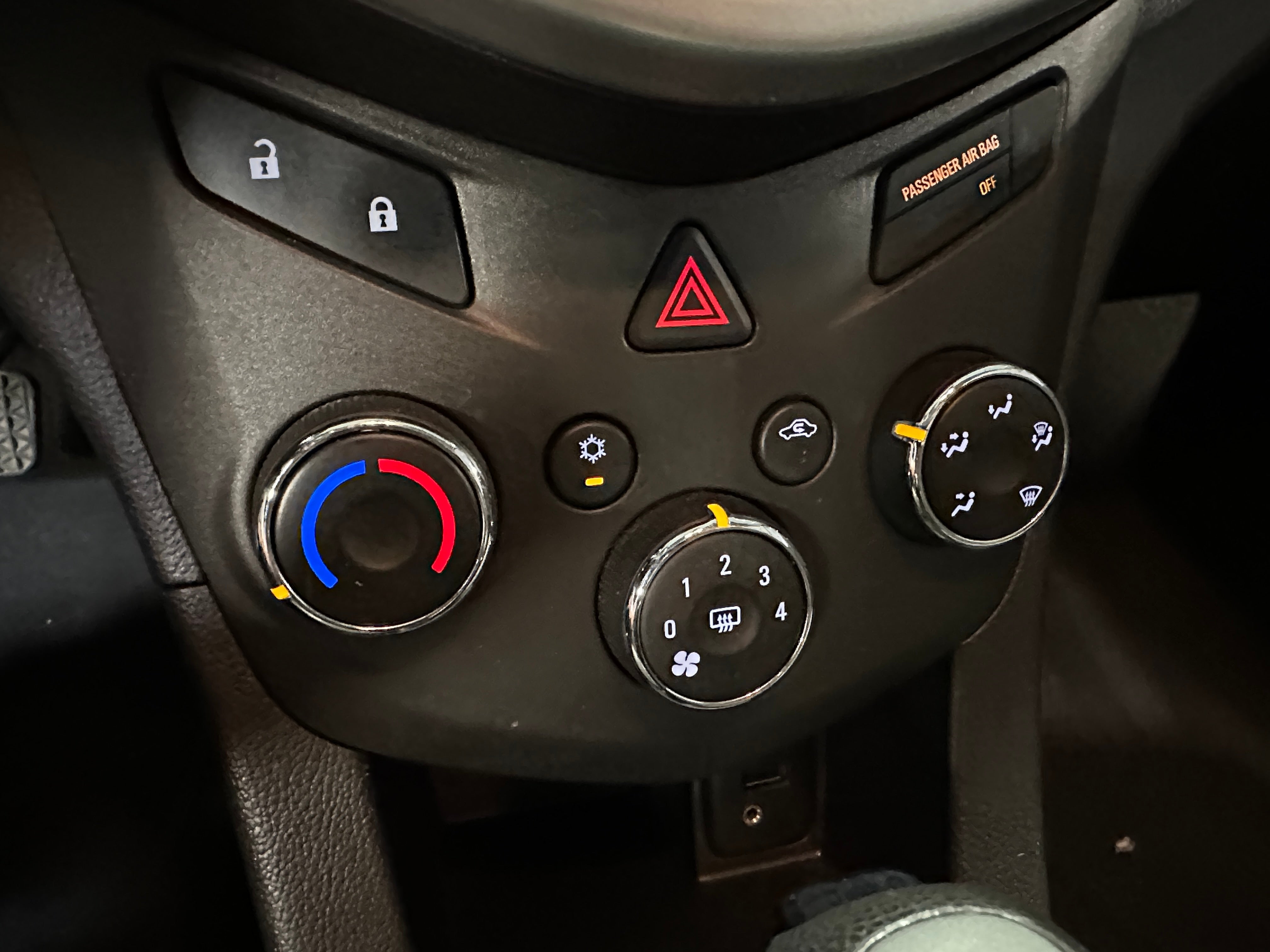 2017 Chevrolet Sonic LS 4