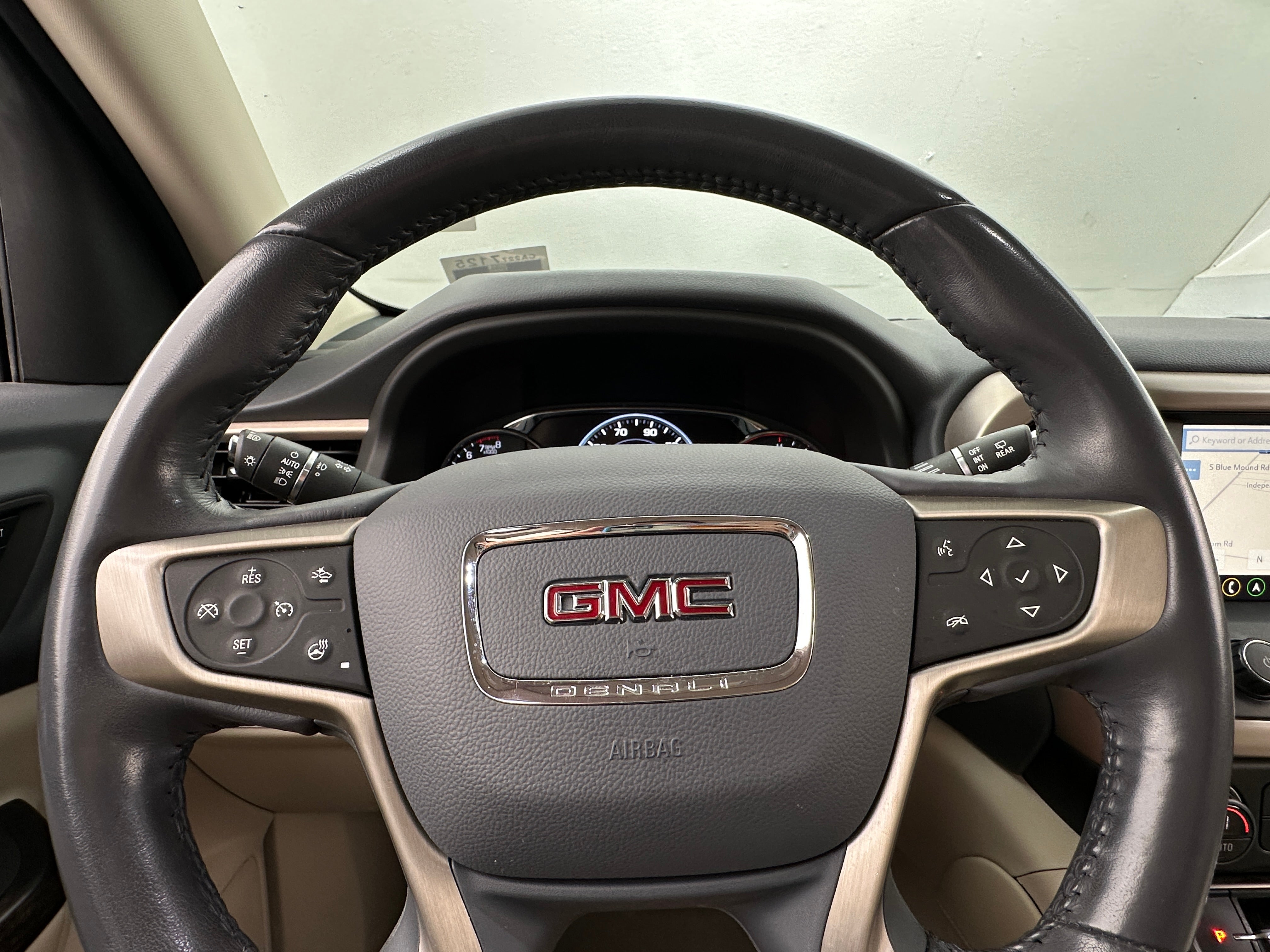 2020 GMC Acadia Denali 4