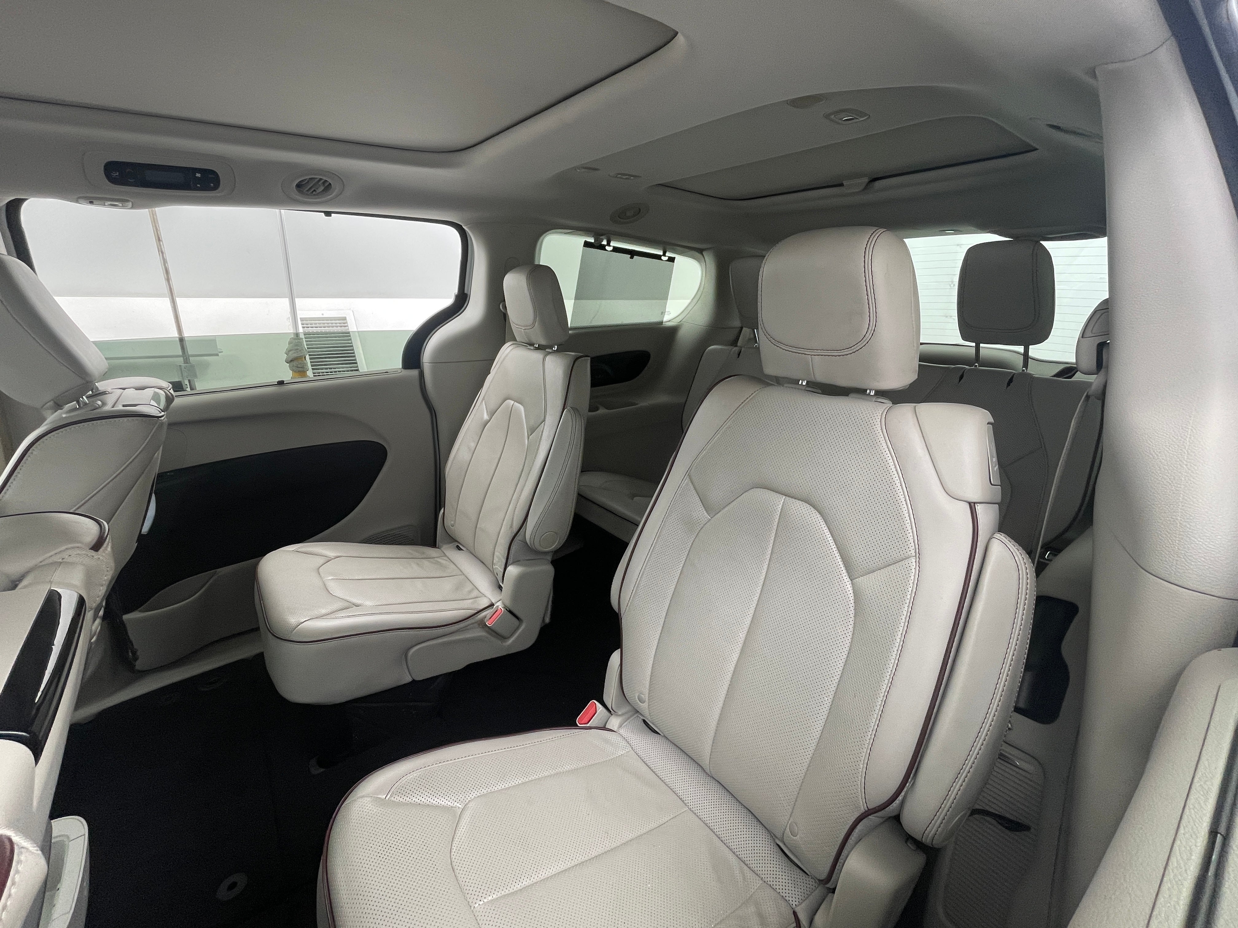 2017 Chrysler Pacifica Limited 5