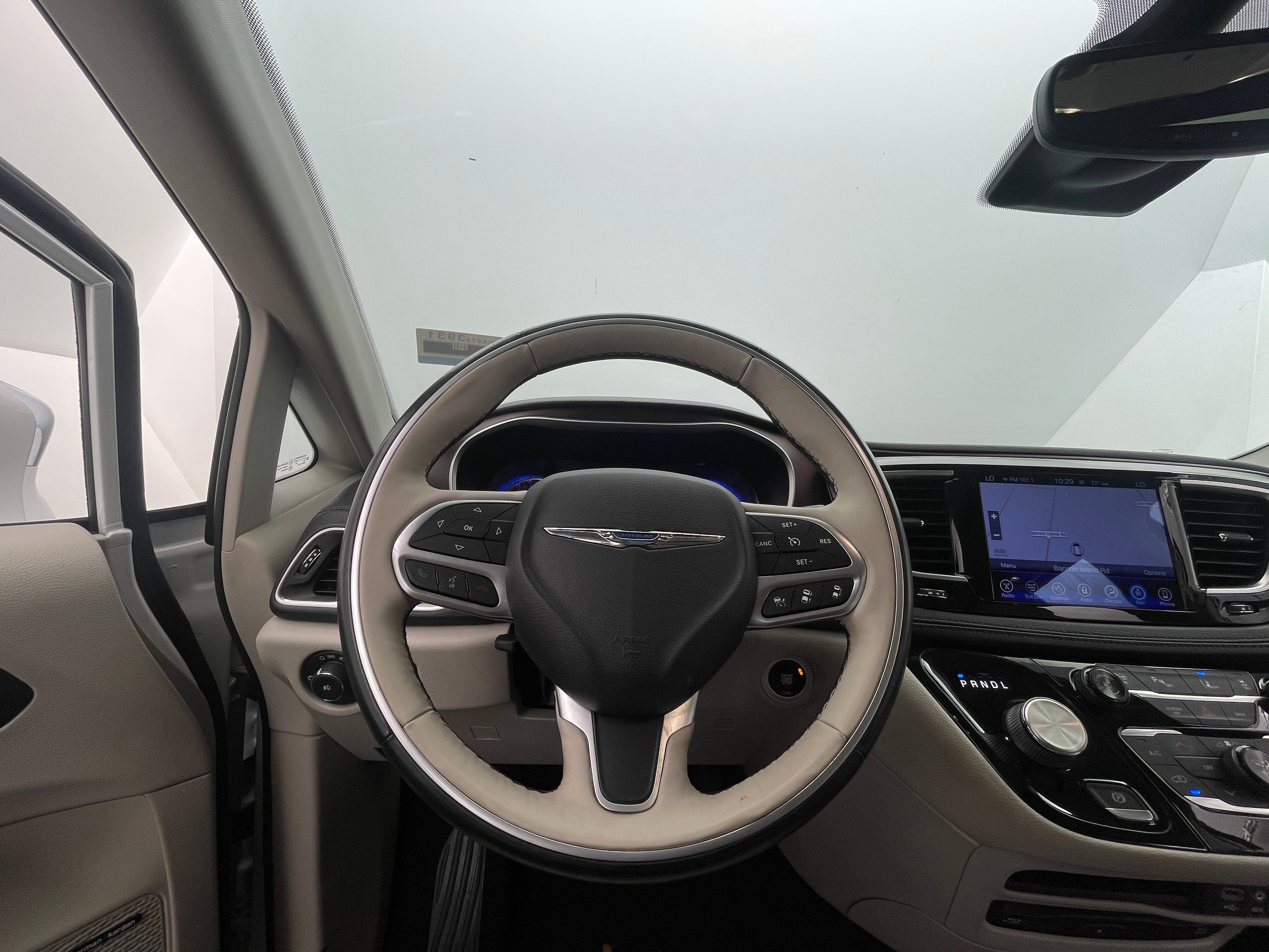 2017 Chrysler Pacifica Limited 4