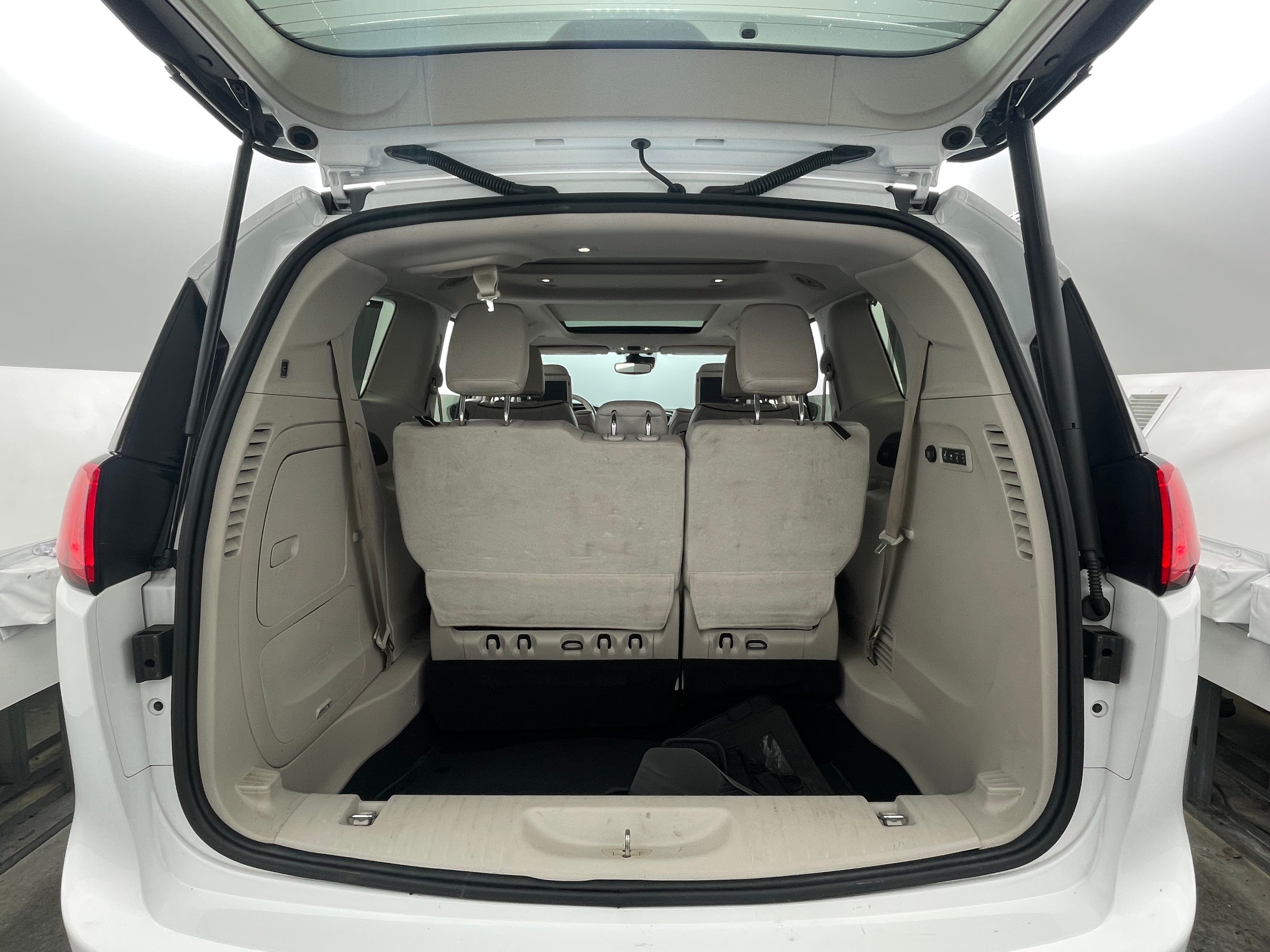 2017 Chrysler Pacifica Limited 6