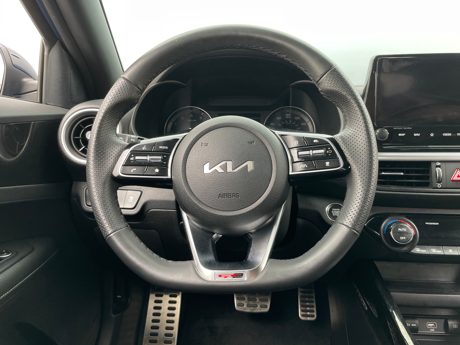Thumbnail: 2023 Kia Forte - 5