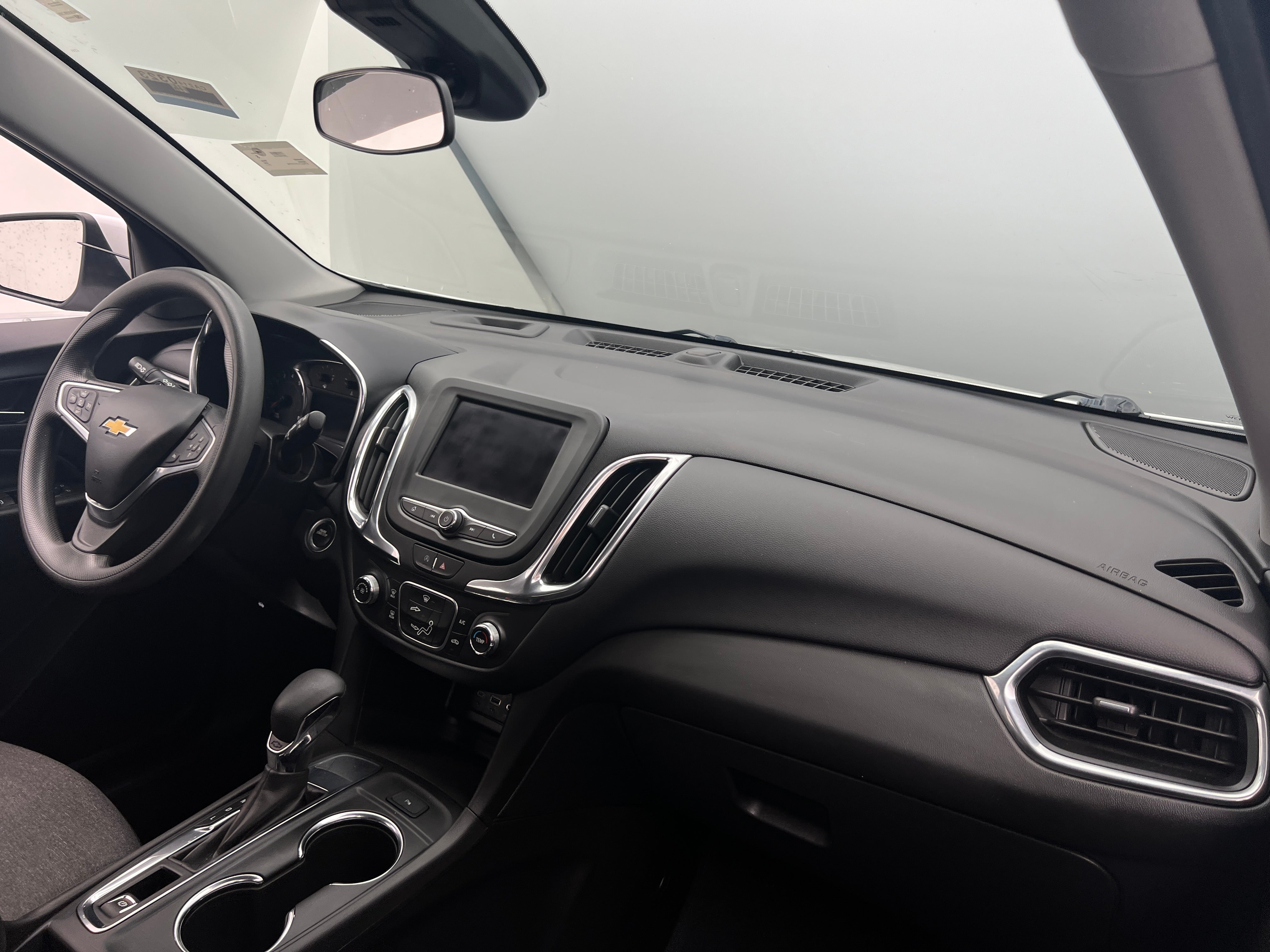 Thumbnail: 2023 Chevrolet Equinox - 3