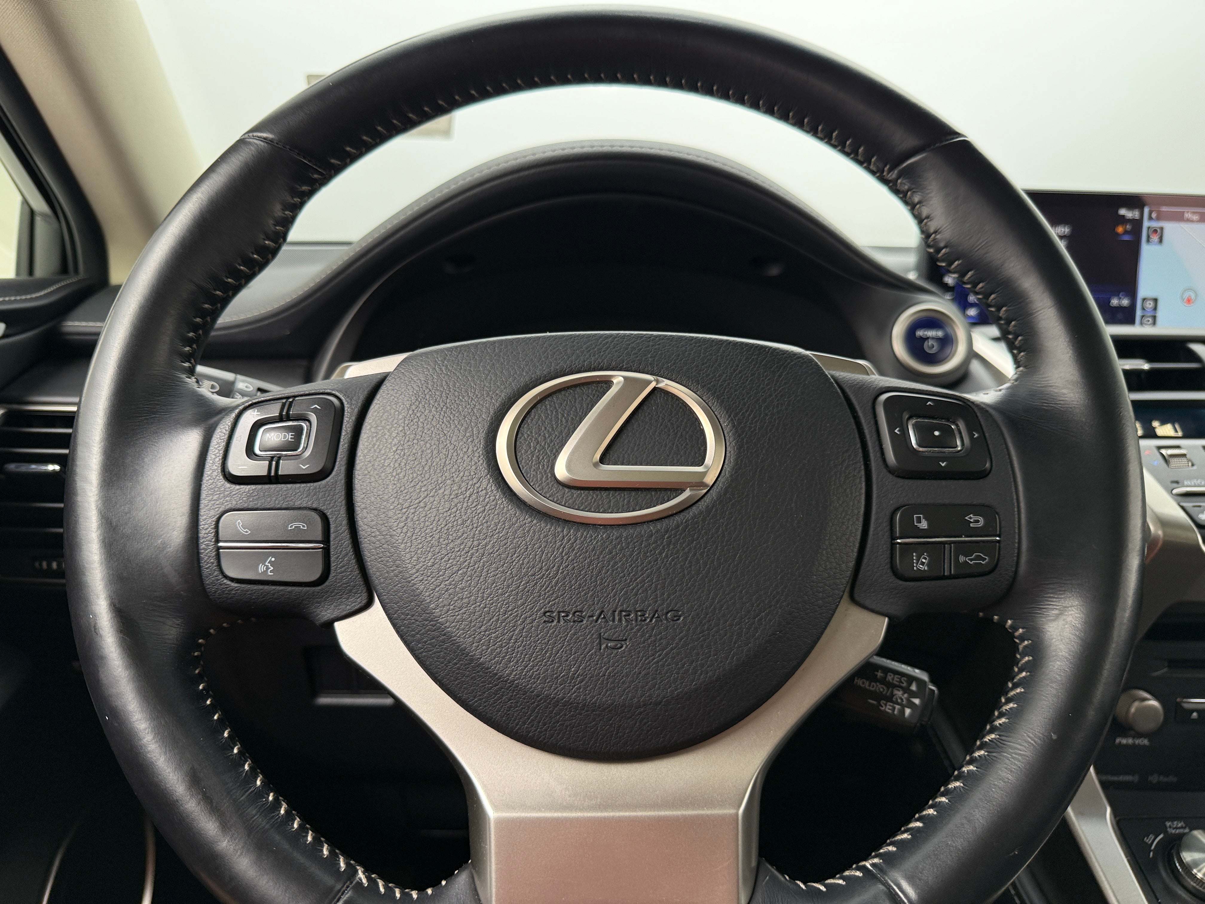 2018 Lexus NX Hybrid 300h 4