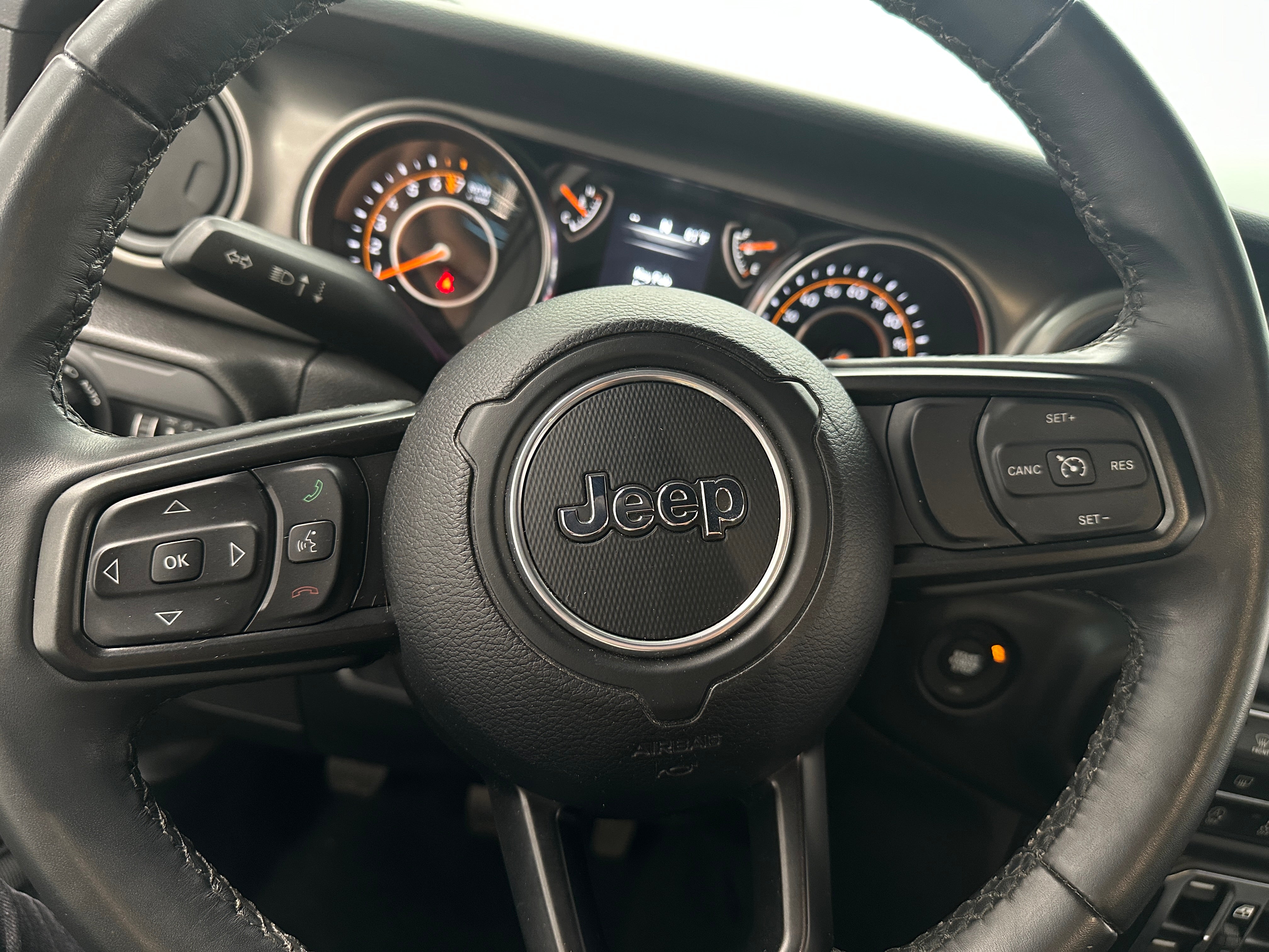 Thumbnail: 2022 Jeep Wrangler - 5