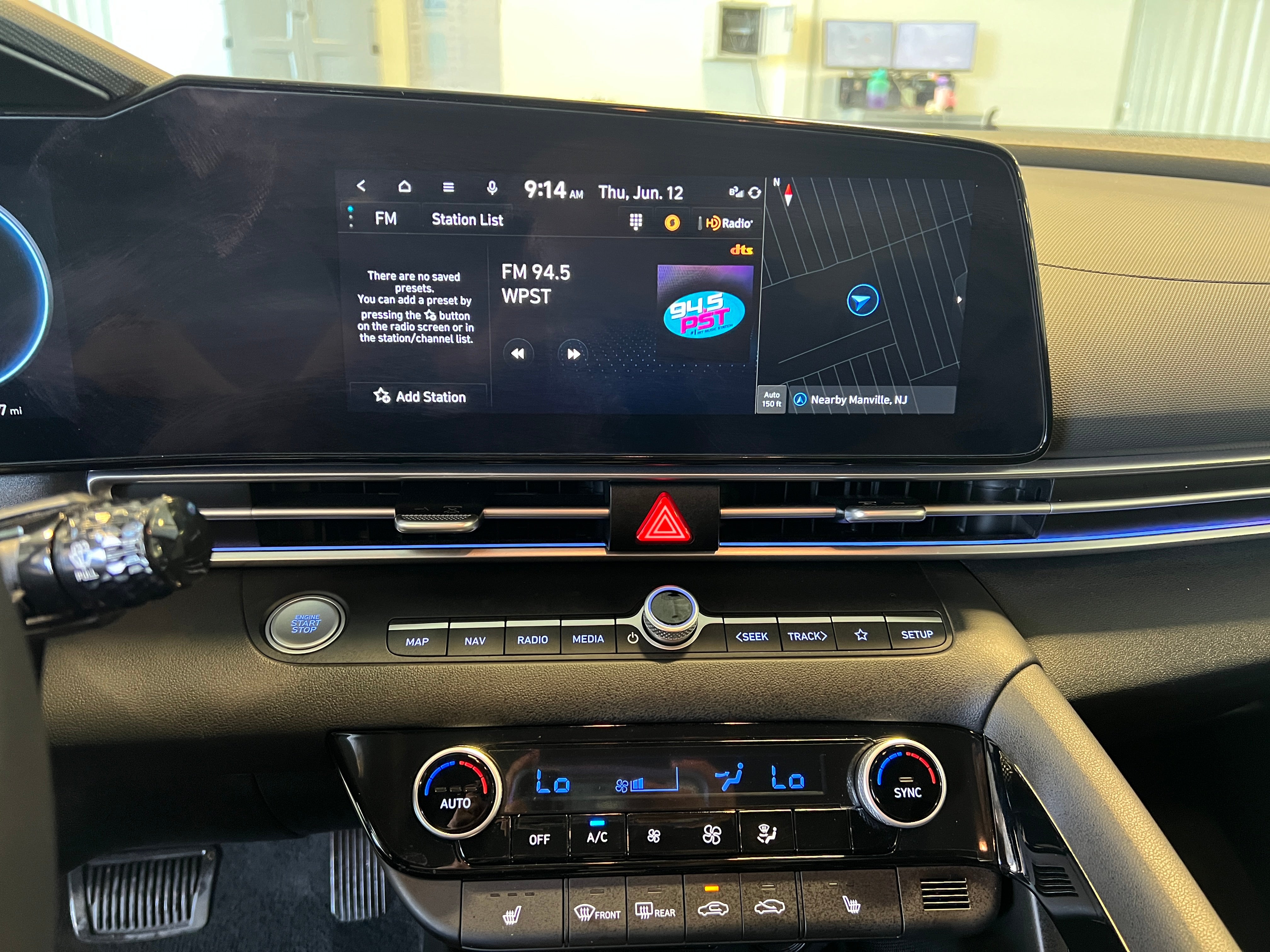 2023 Hyundai Elantra Limited Edition 3