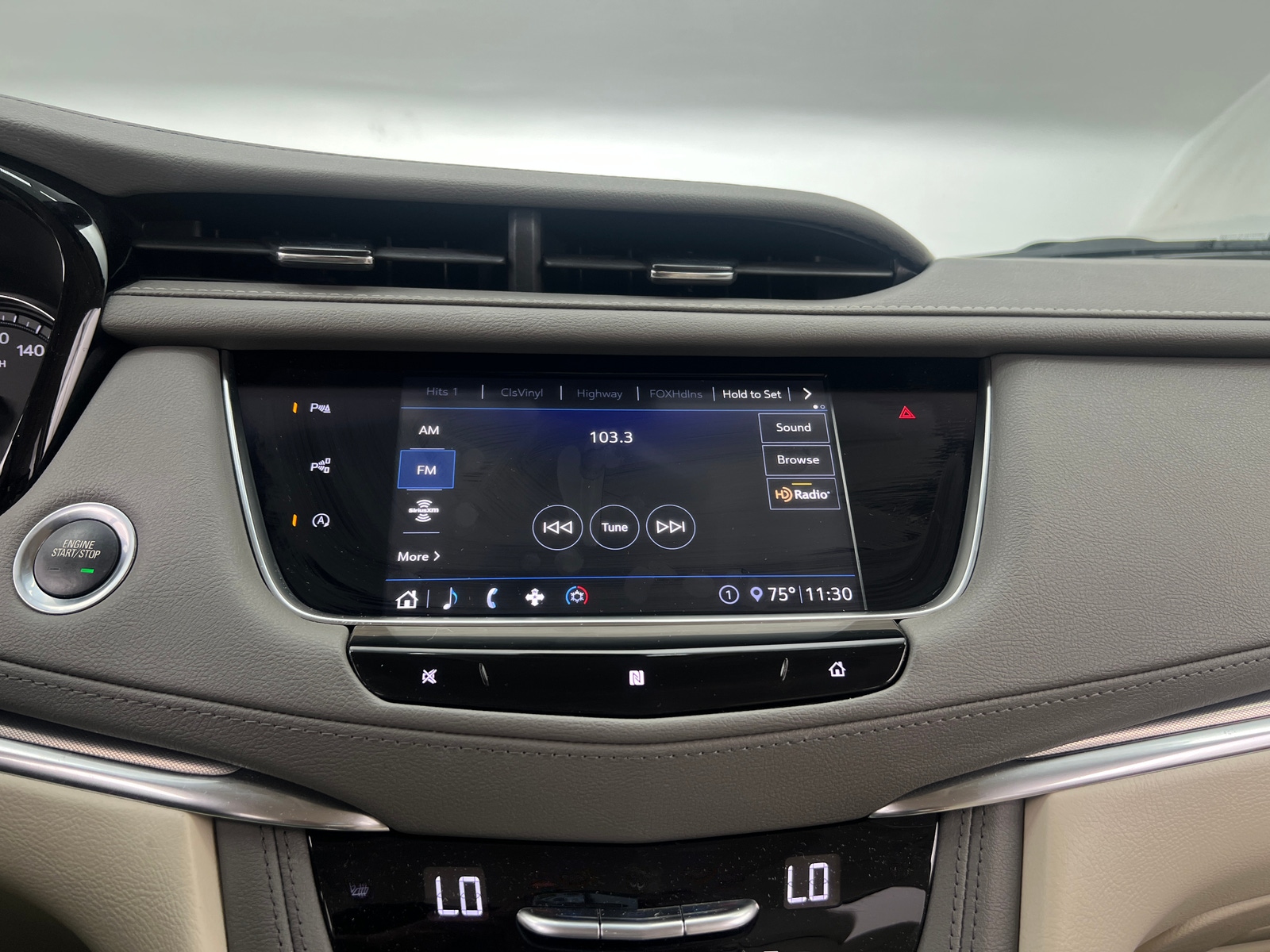 Thumbnail: 2020 Cadillac XT5 - 3