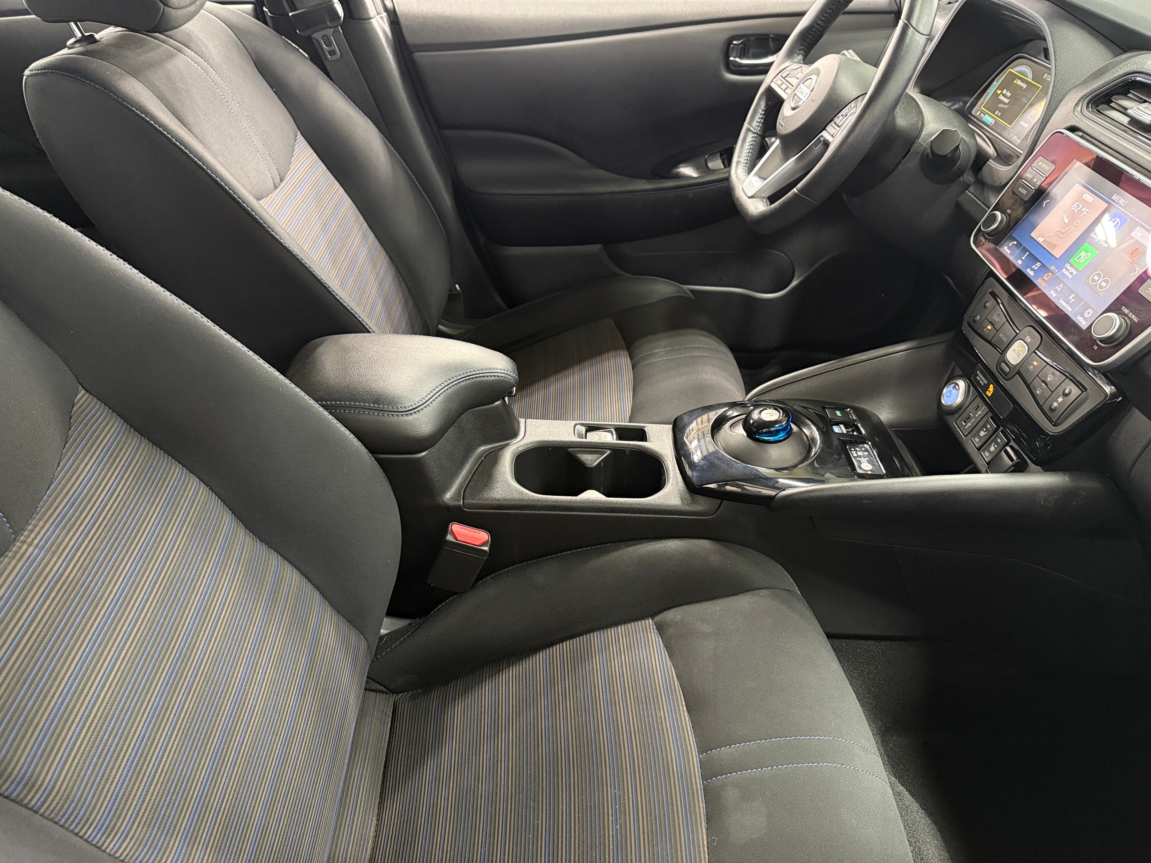 Thumbnail: 2021 Nissan Leaf - 2