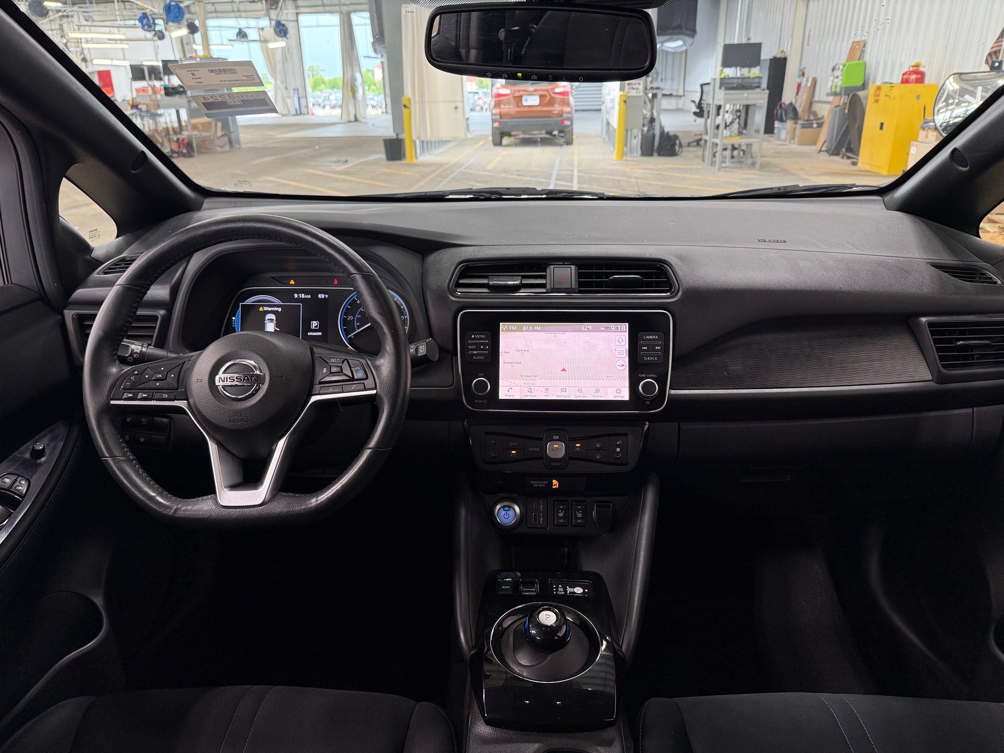 Thumbnail: 2021 Nissan Leaf - 3