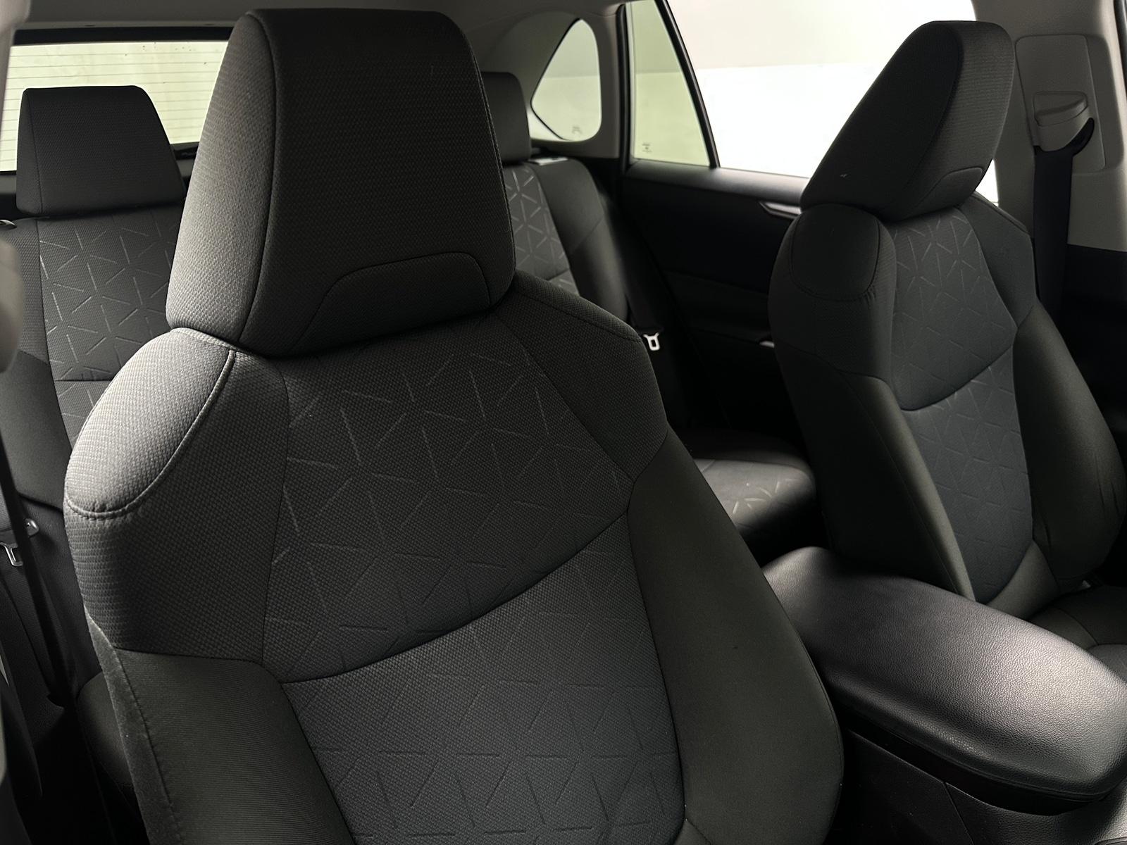 Thumbnail: 2022 Toyota RAV4 - 2