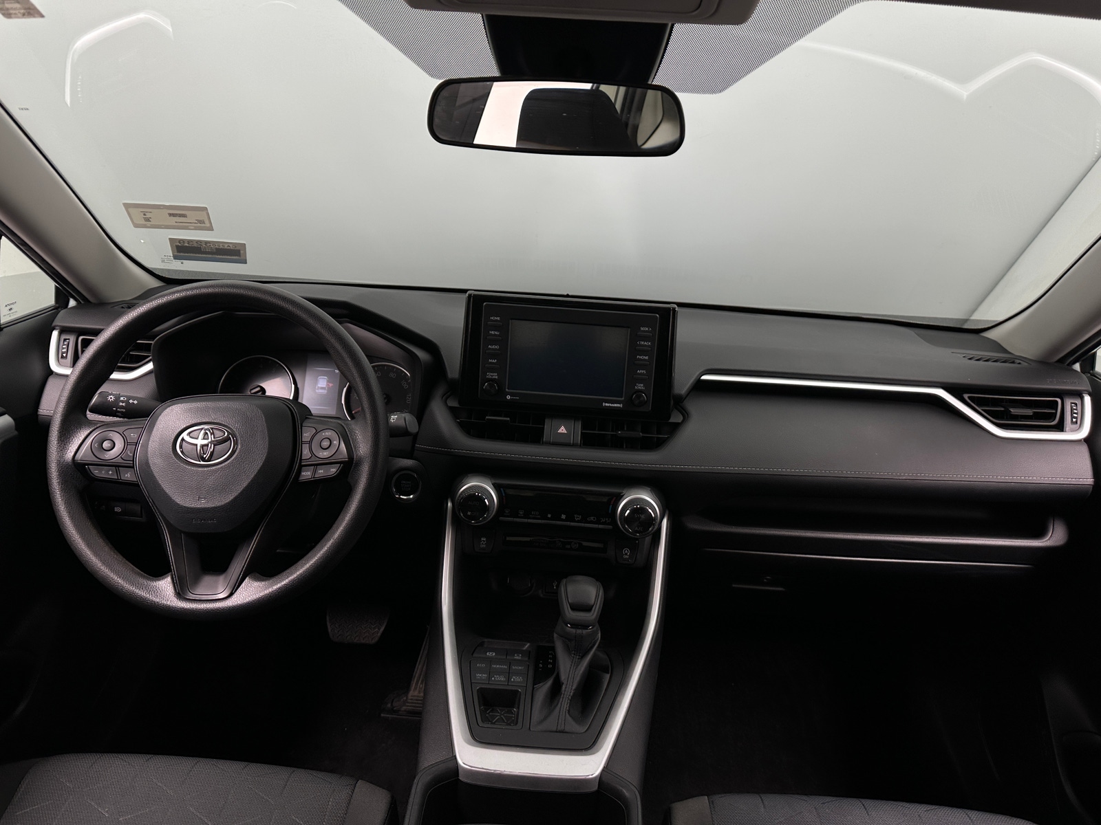 Thumbnail: 2022 Toyota RAV4 - 3