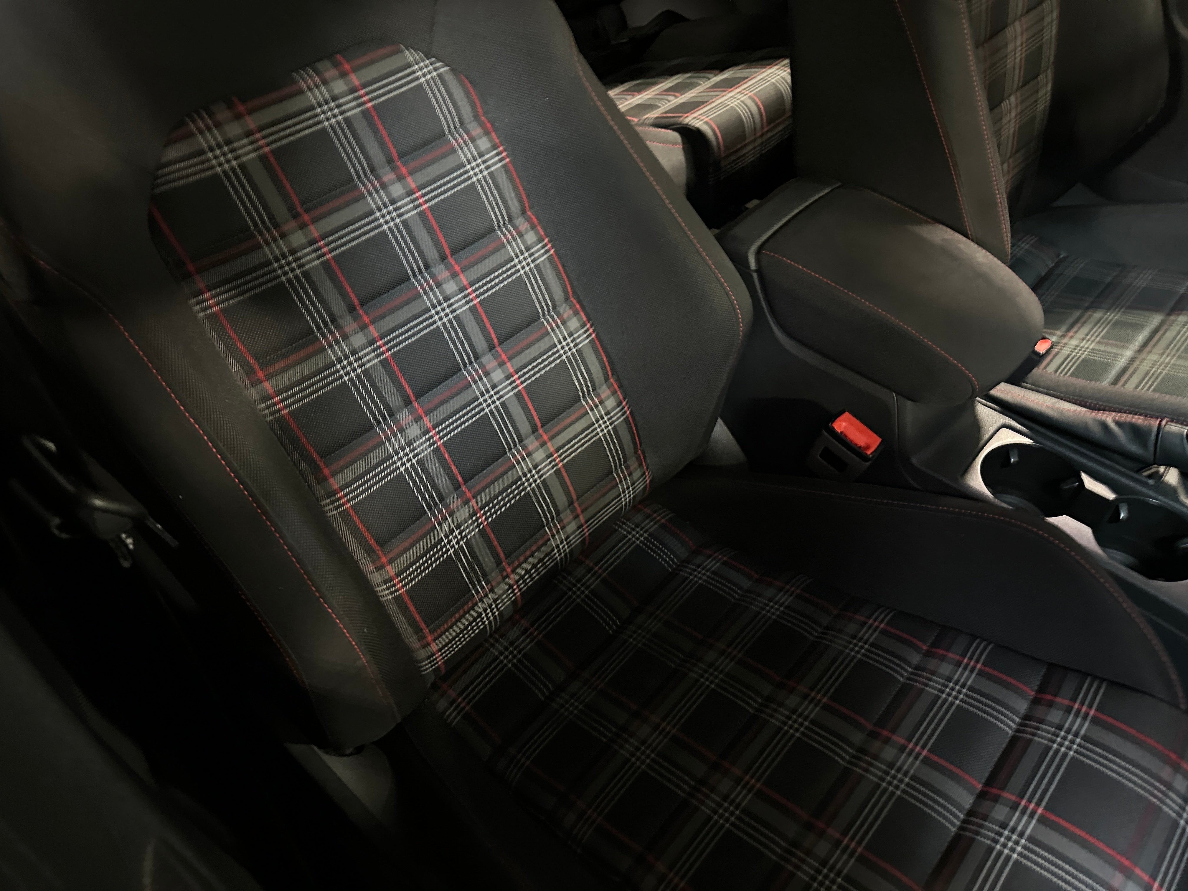 2017 Volkswagen Golf GTI S 2