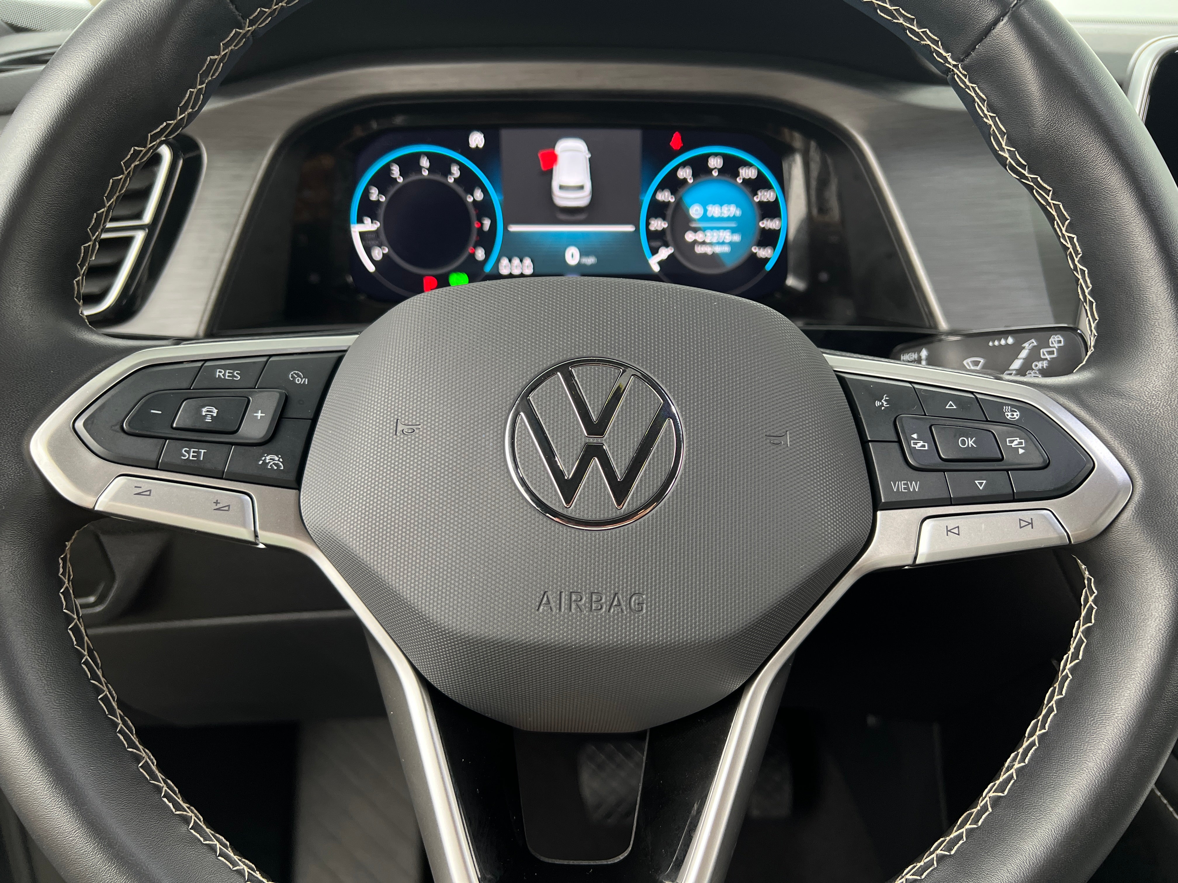 2024 Volkswagen Atlas SE 4