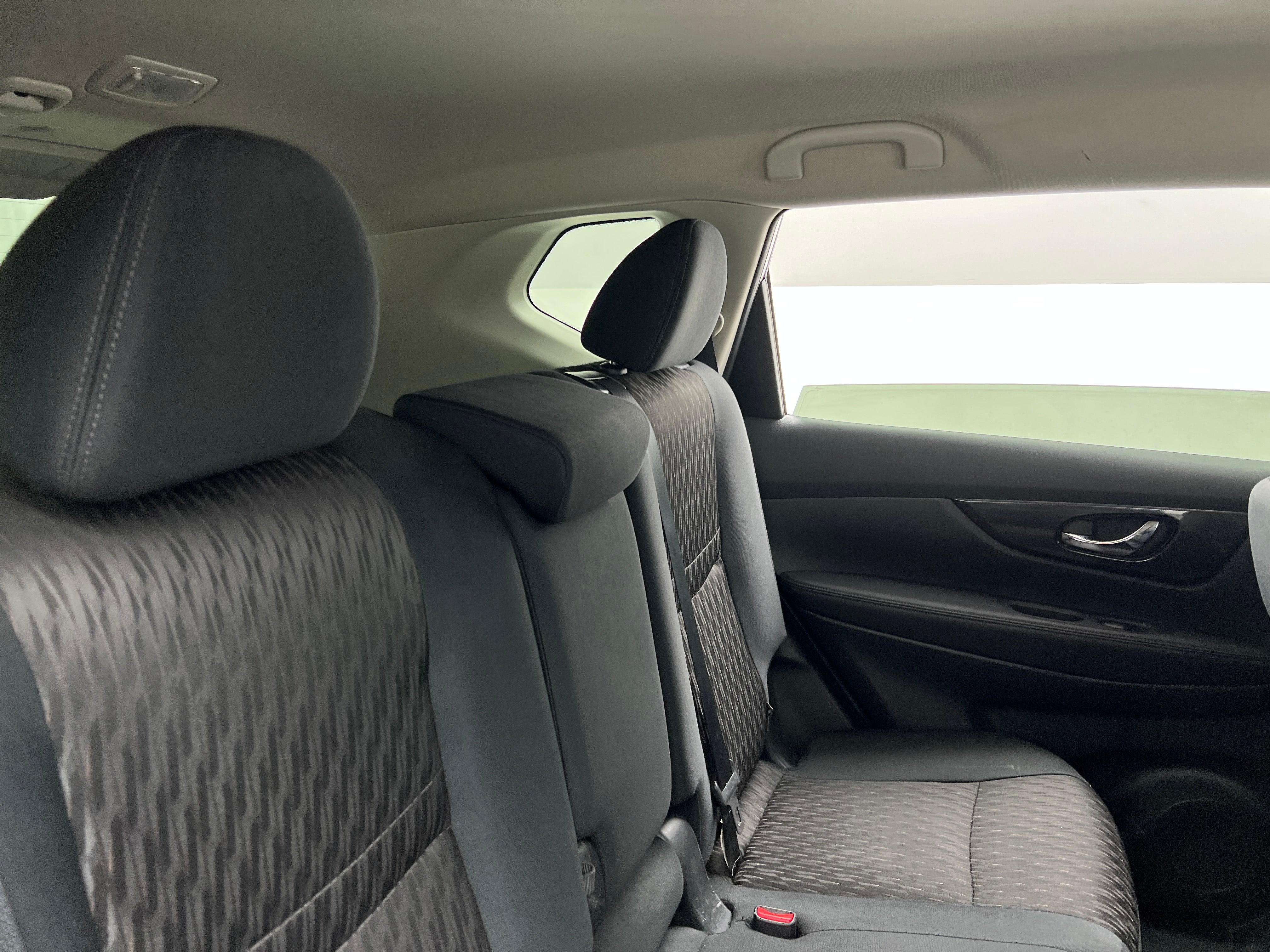 2018 Nissan Rogue SV 6