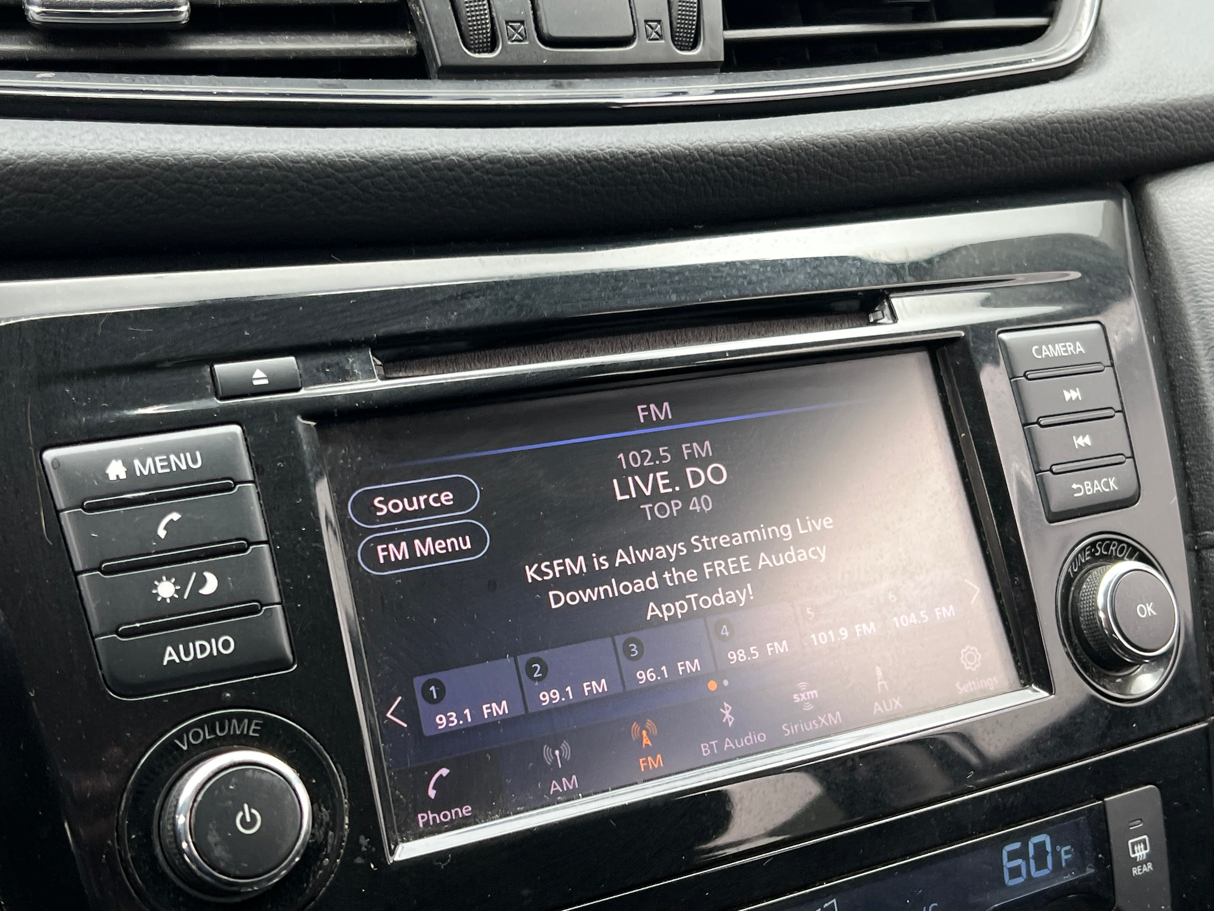 2018 Nissan Rogue SV 4