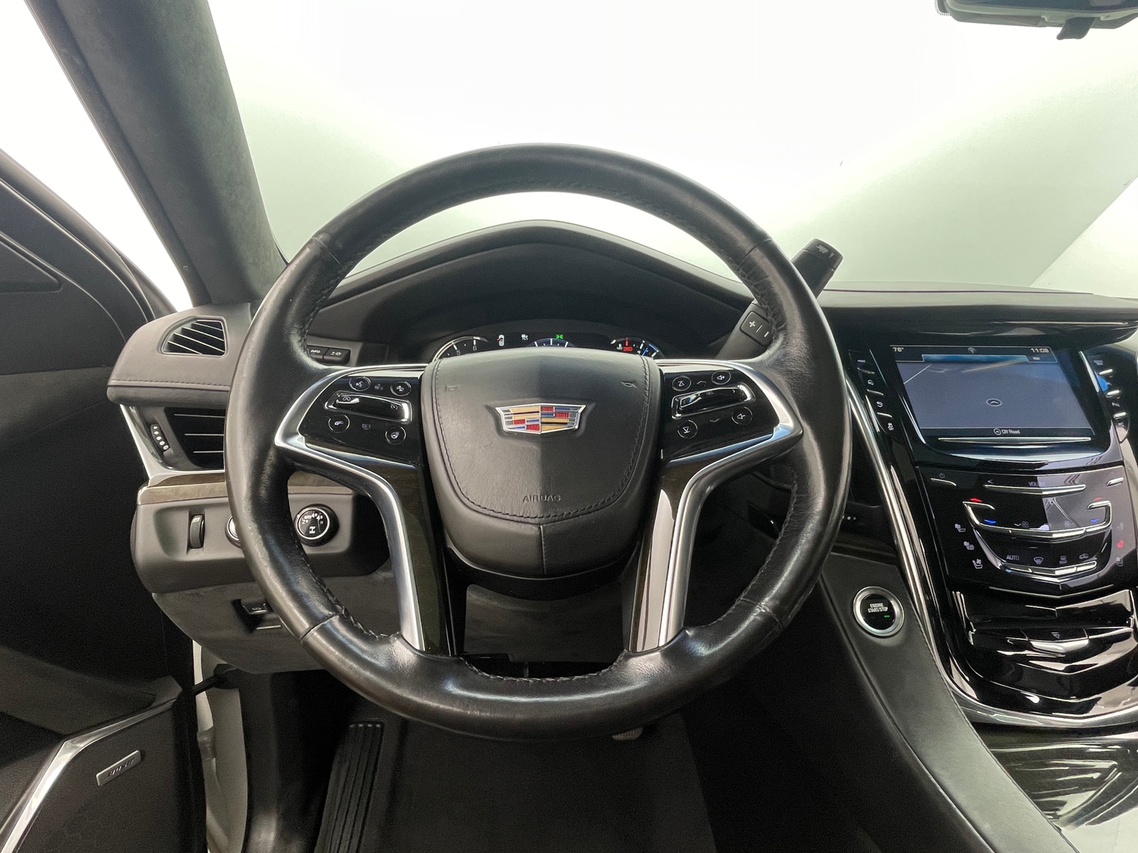 Thumbnail: 2017 Cadillac Escalade - 4