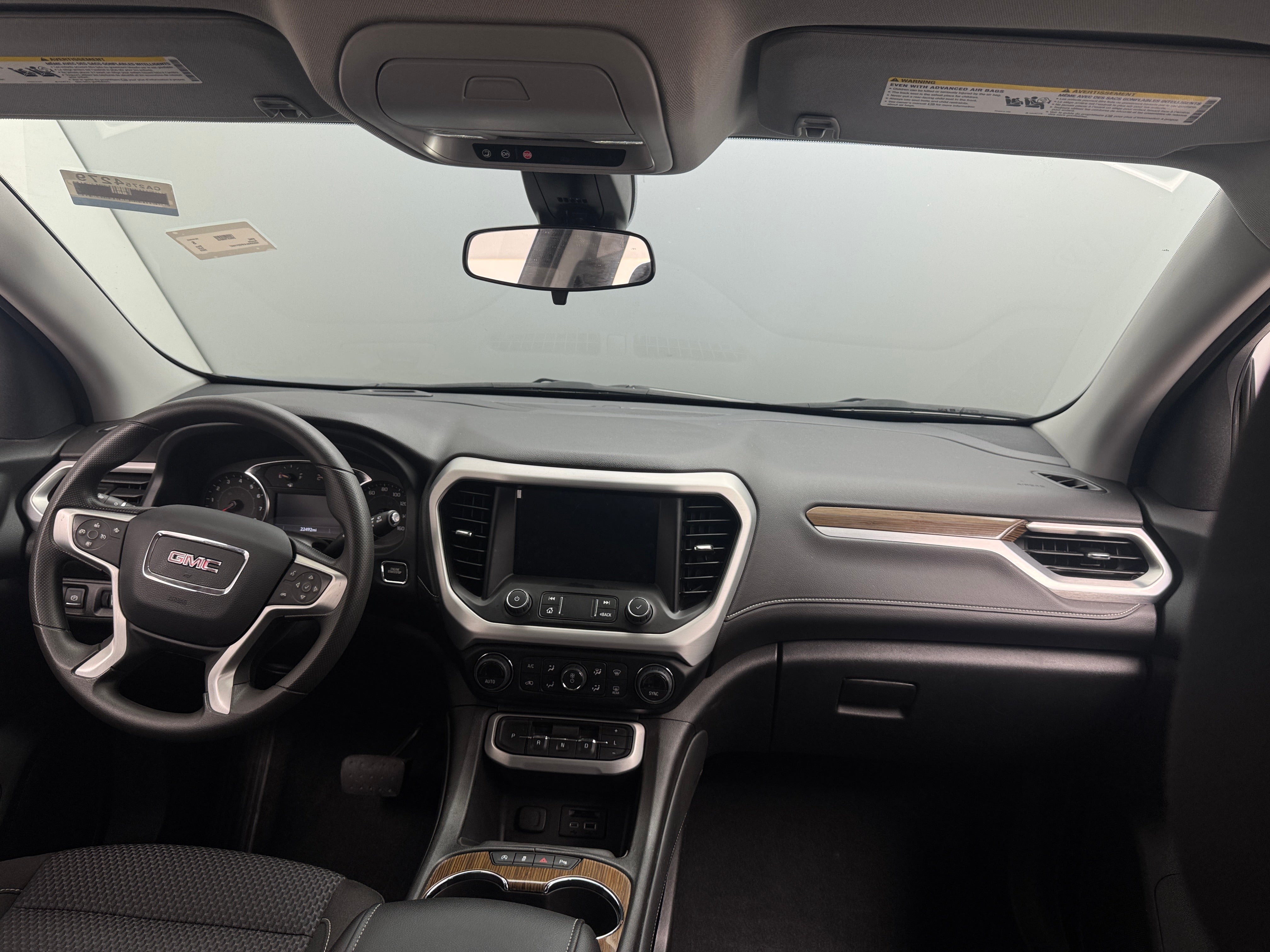2023 GMC Acadia SLE 3