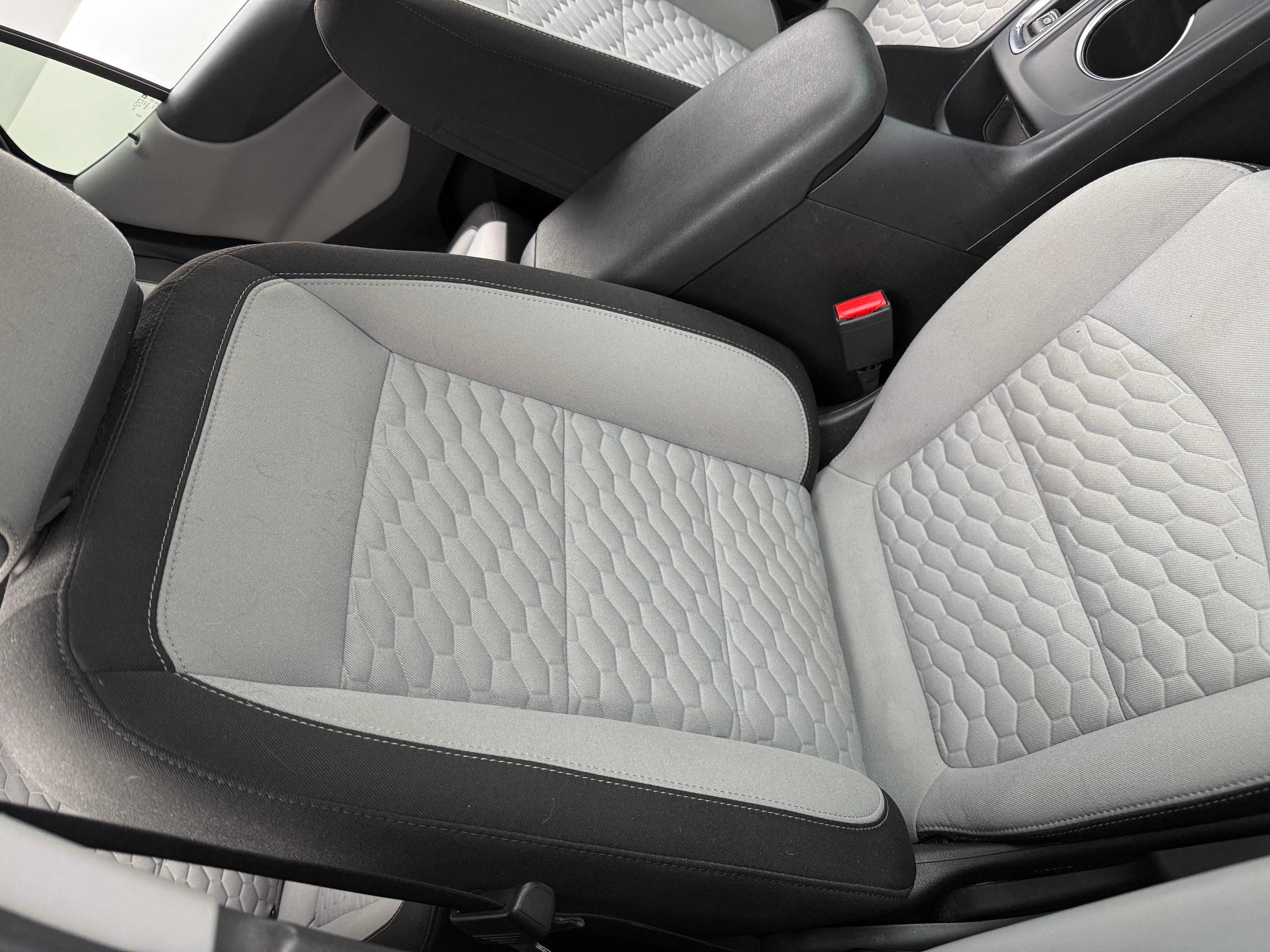 2020 Chevrolet Equinox LS 2