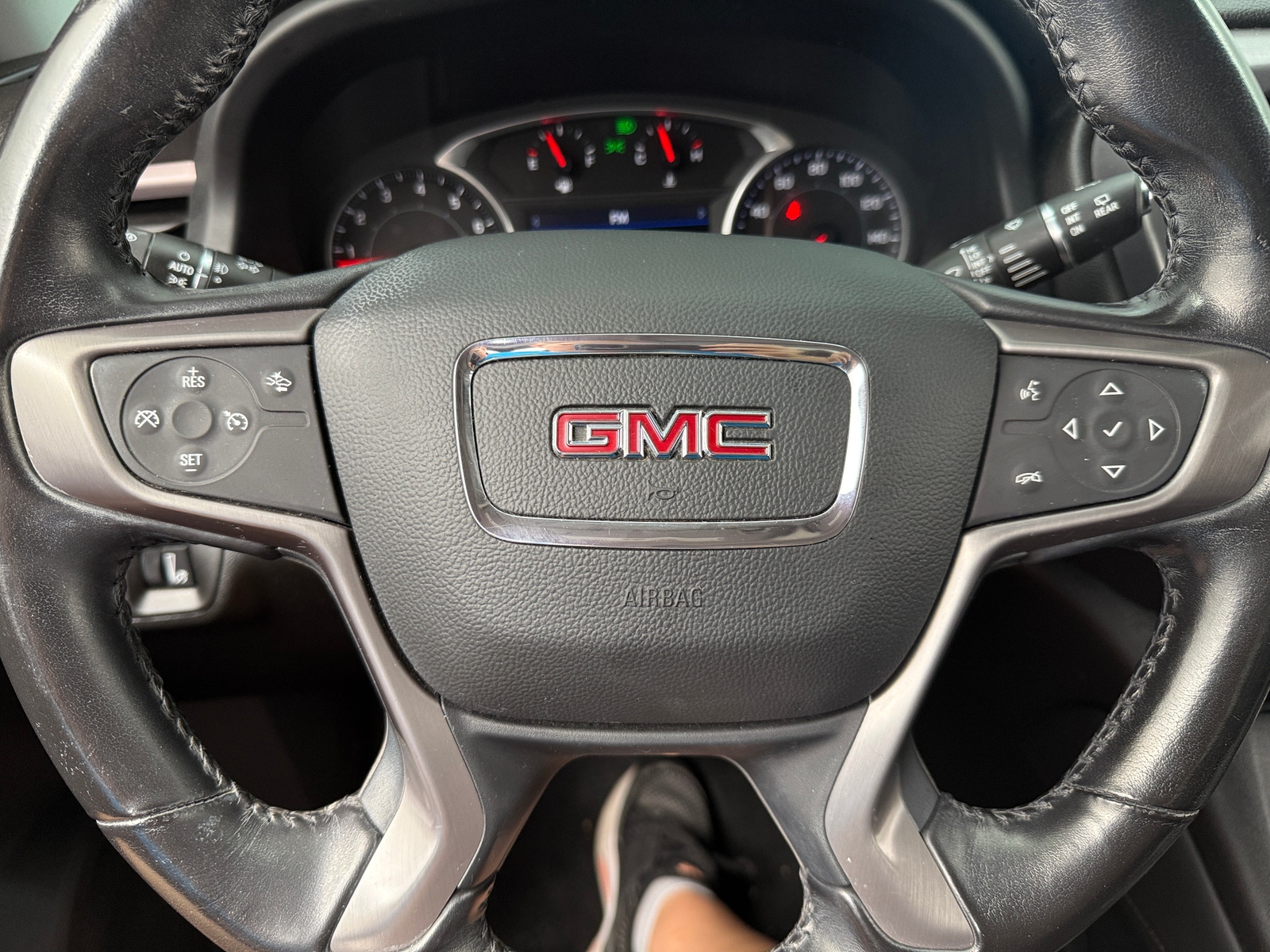 Thumbnail: 2021 GMC Acadia - 4