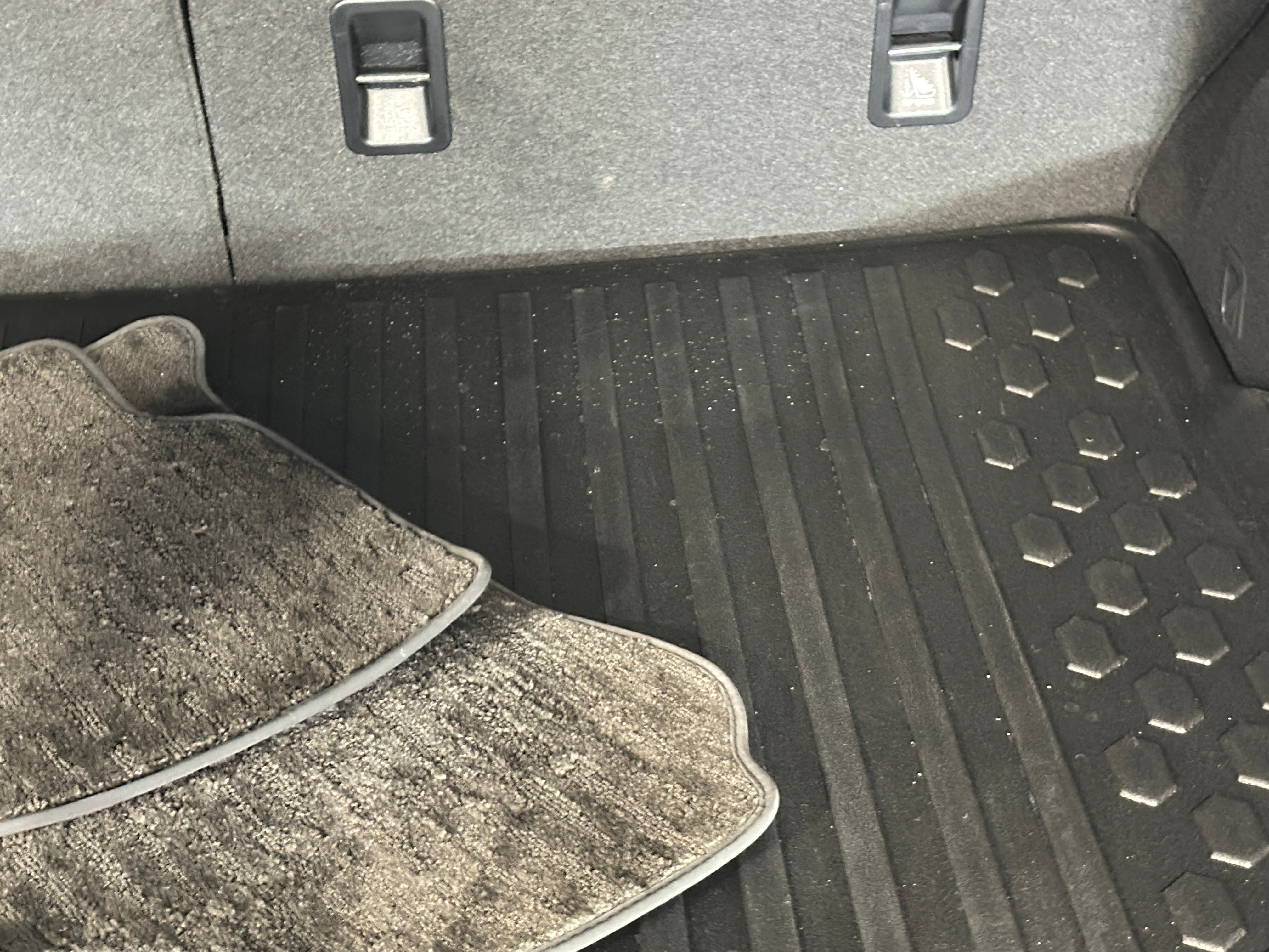 2025 Subaru Outback Premium 7