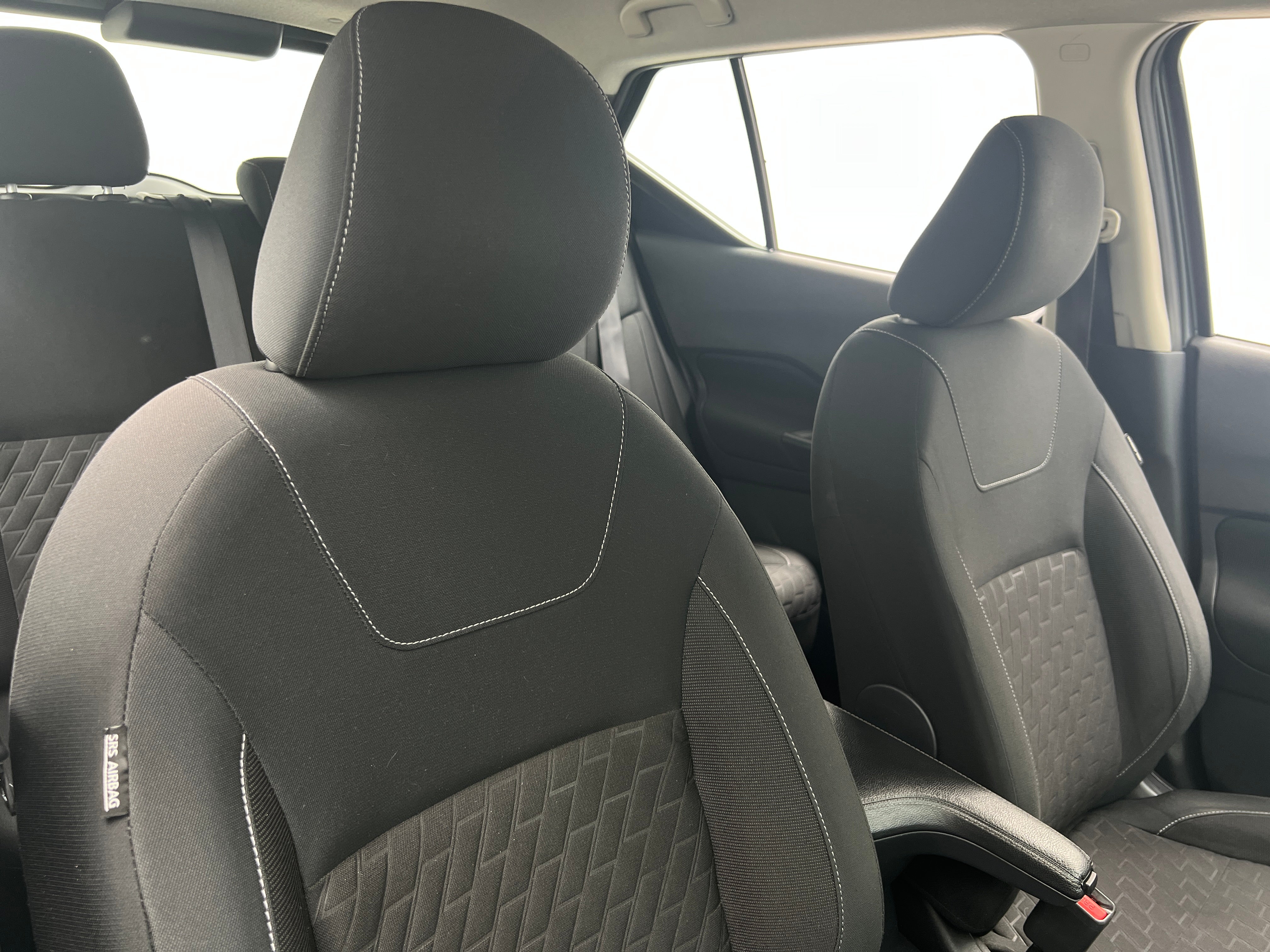 2021 Nissan Kicks S 2
