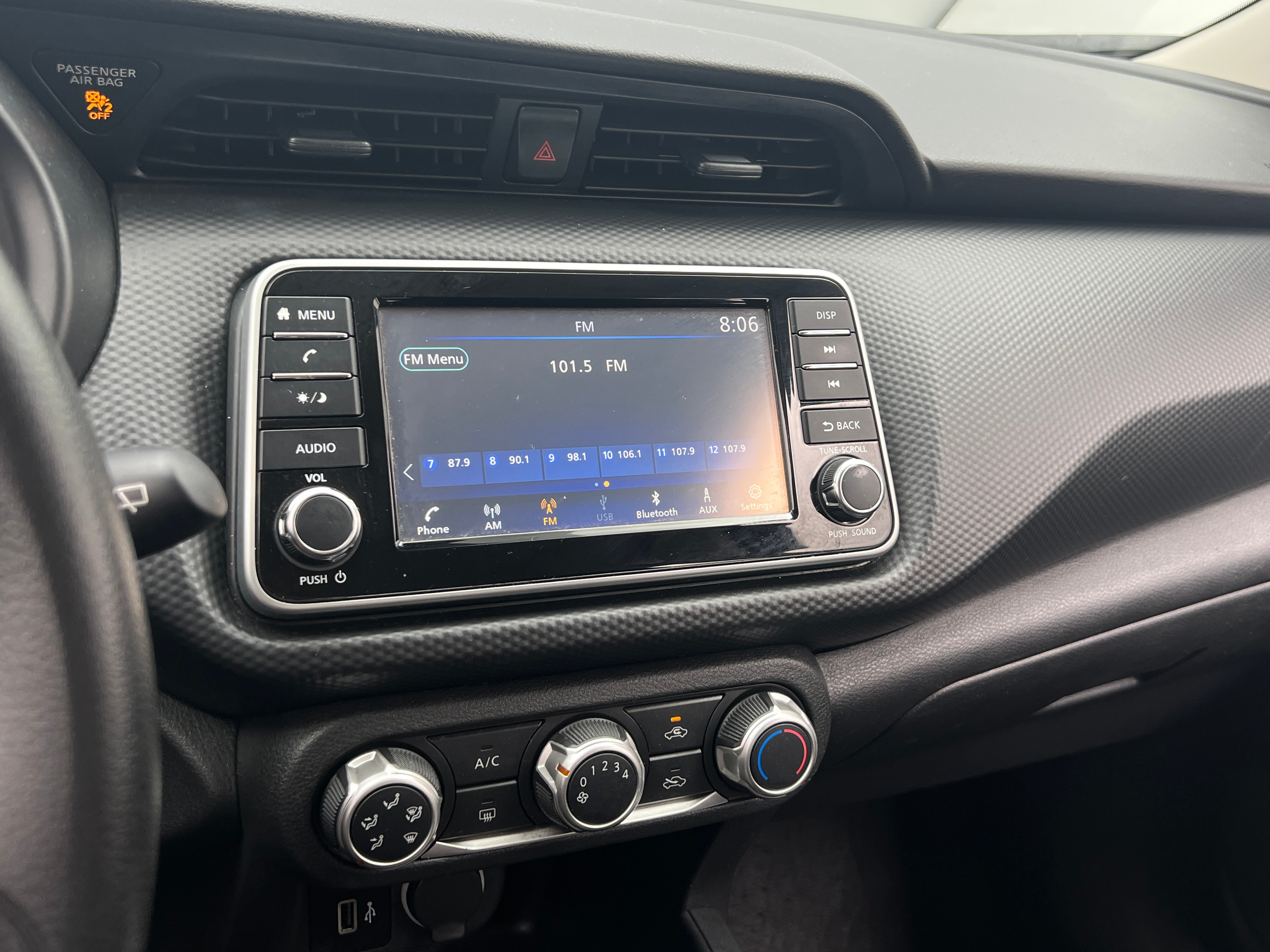 2021 Nissan Kicks S 4