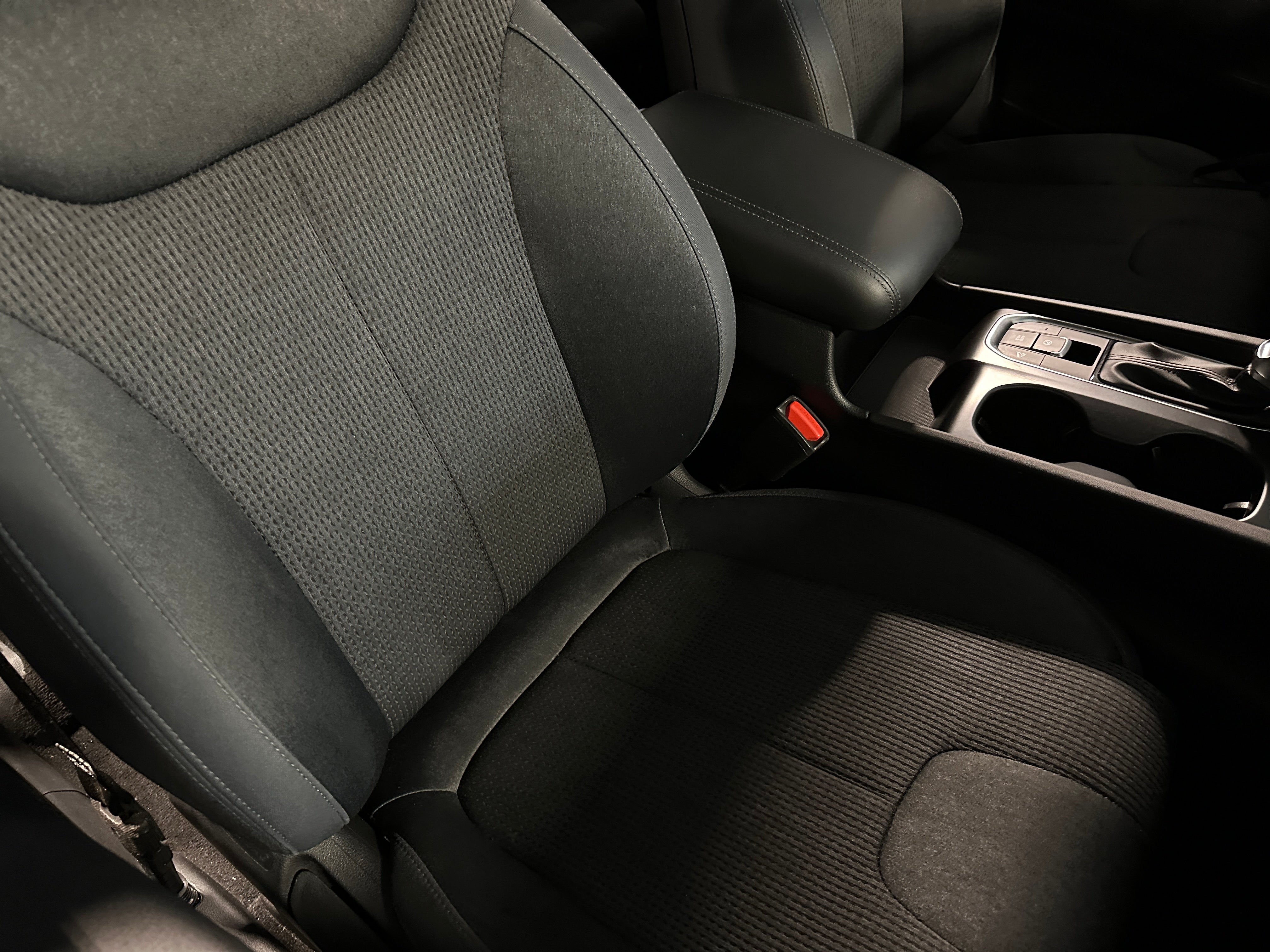 2020 Hyundai Santa Fe SE 2