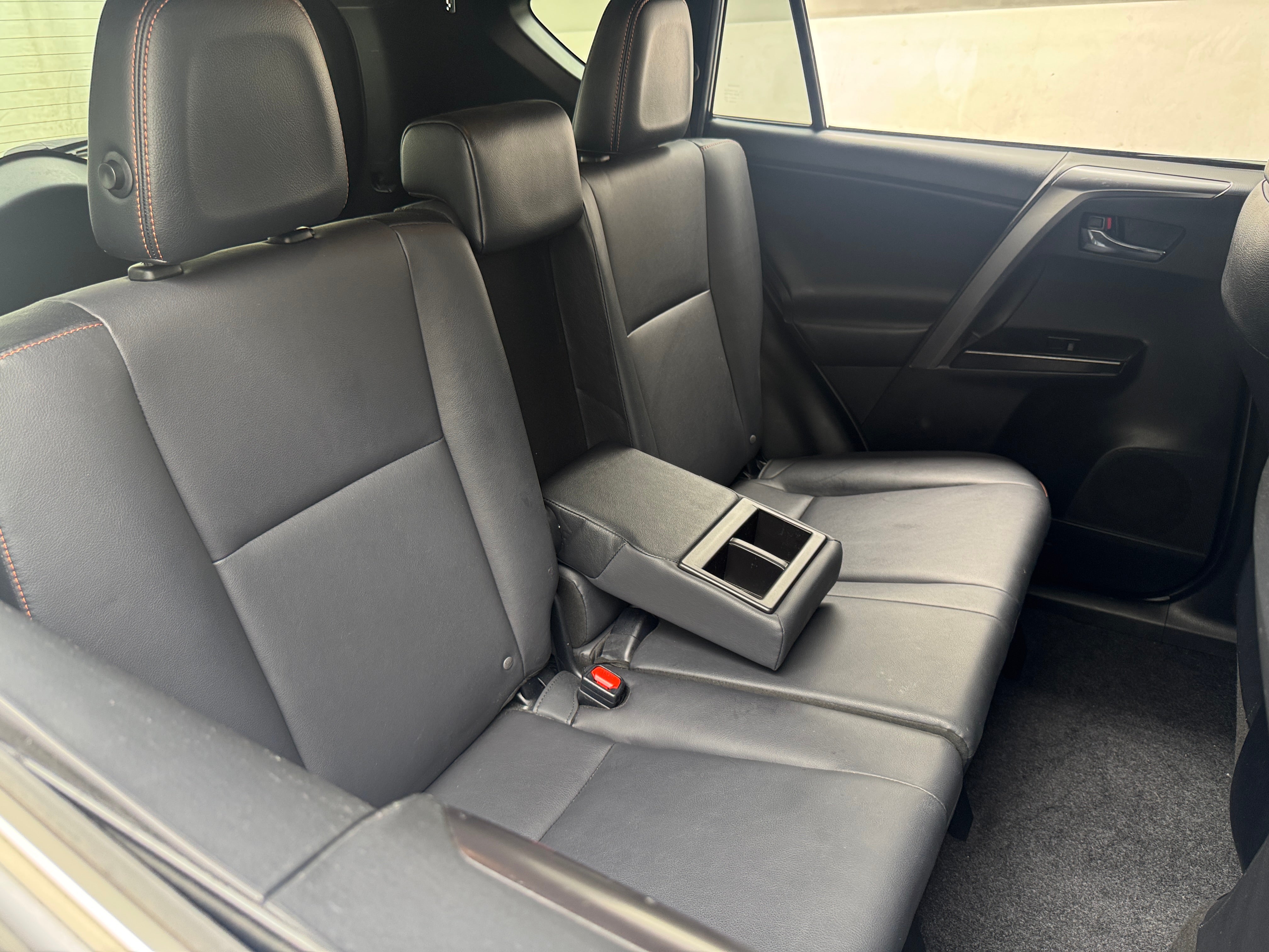2018 Toyota RAV4 SE 5