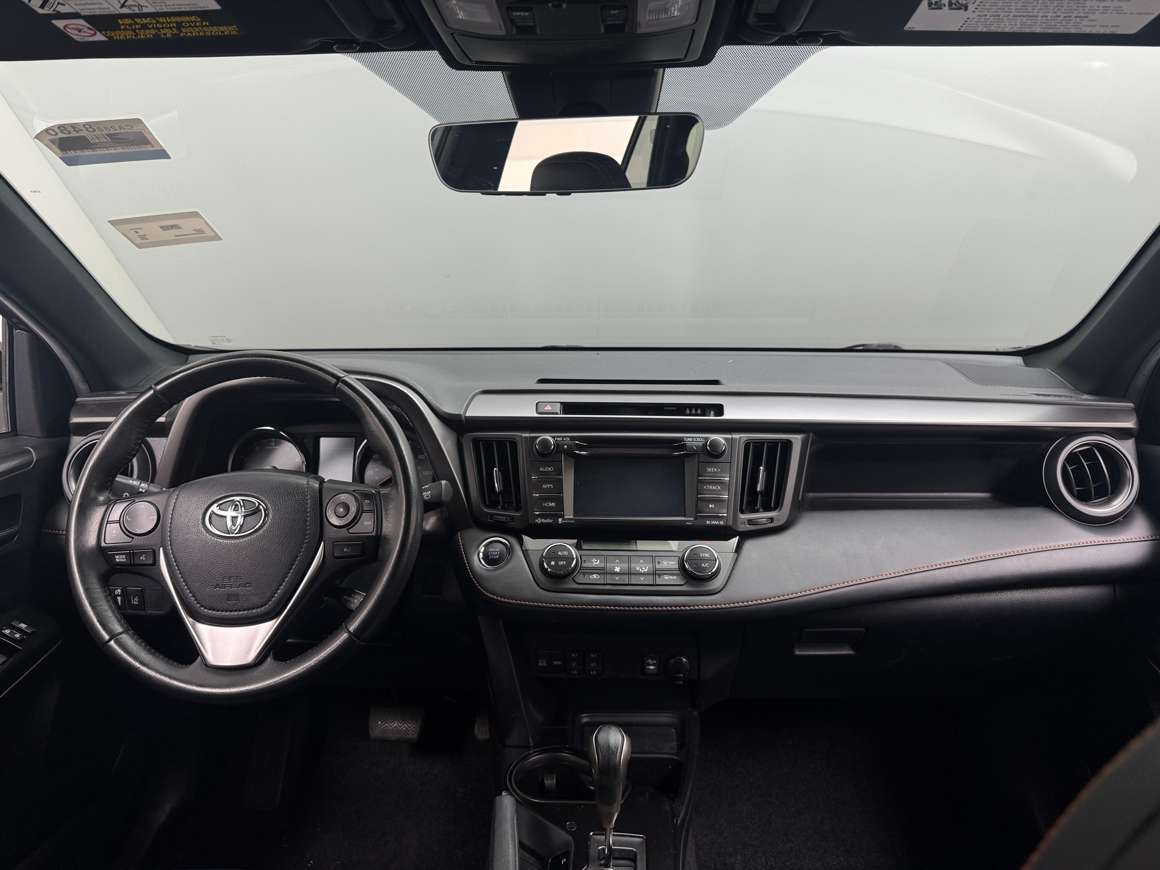 2018 Toyota RAV4 SE 2