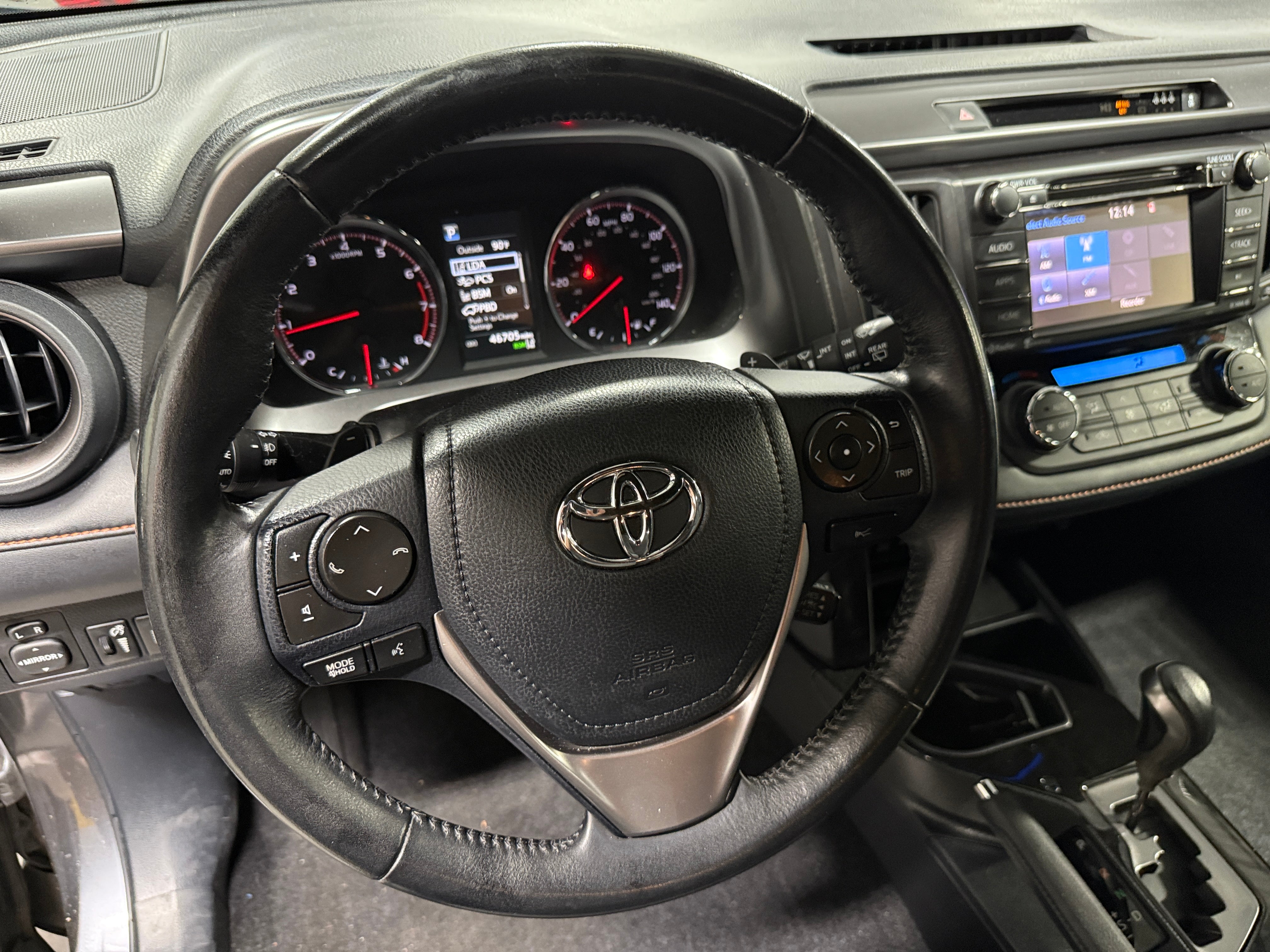 2018 Toyota RAV4 SE 4