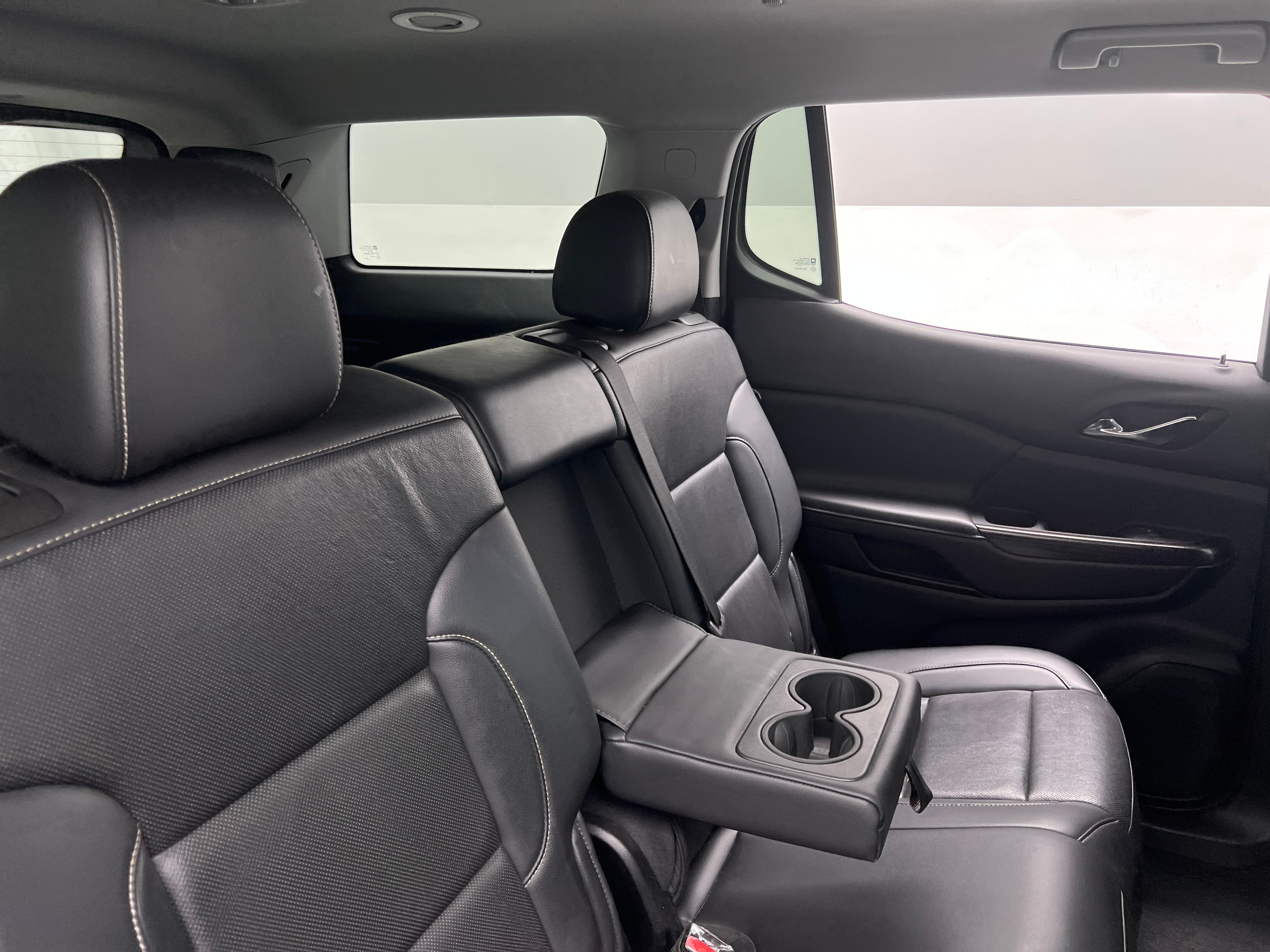 2023 GMC Acadia SLT 5