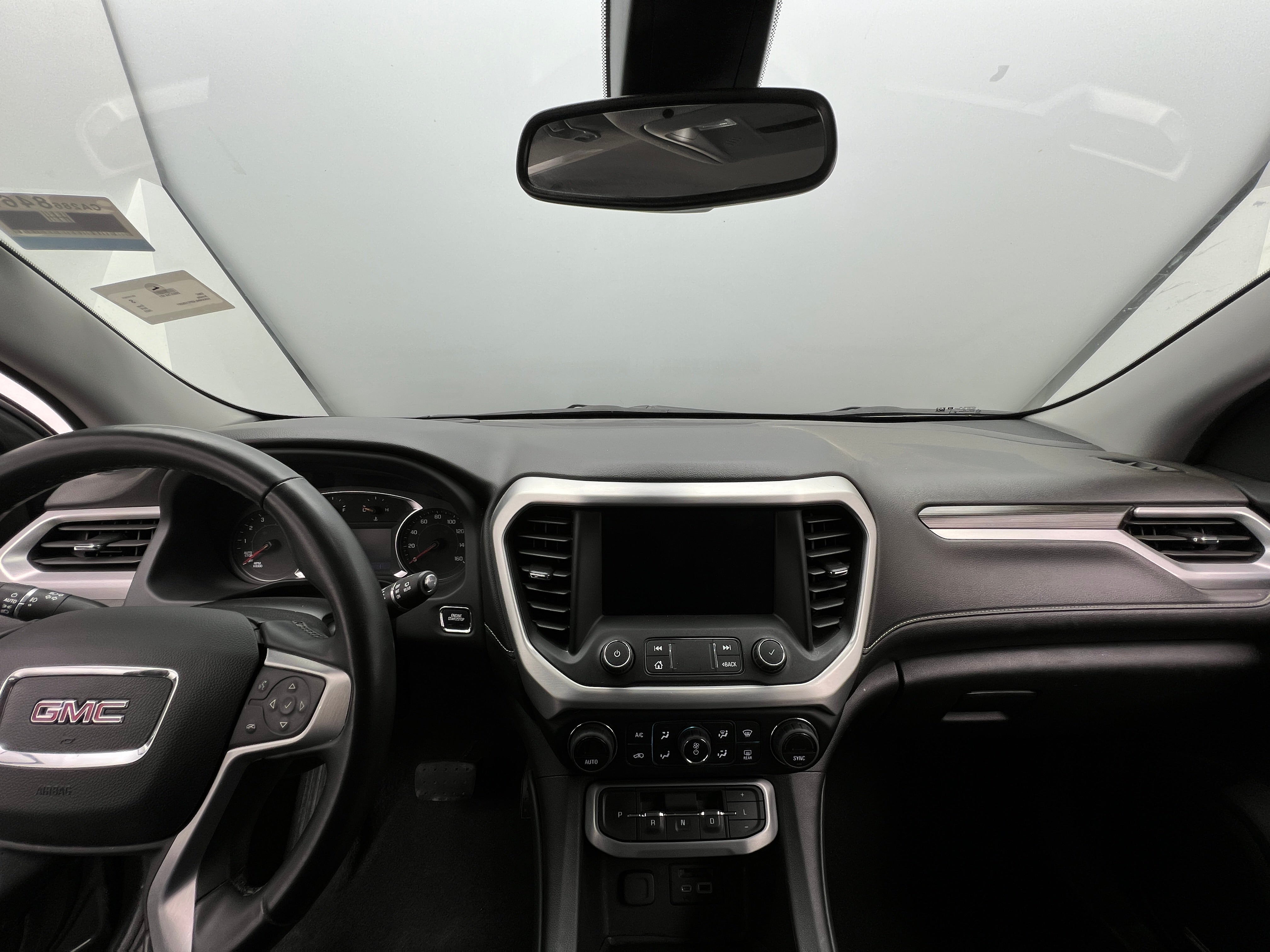 2023 GMC Acadia SLT 2