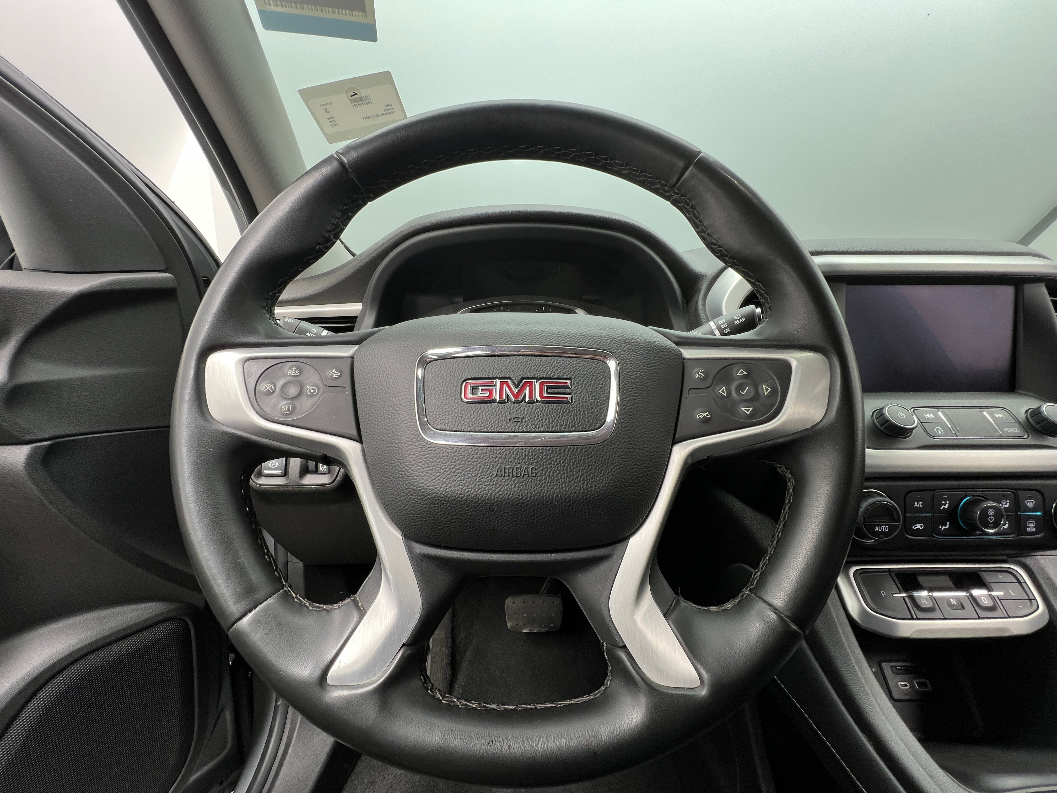 2023 GMC Acadia SLT 4