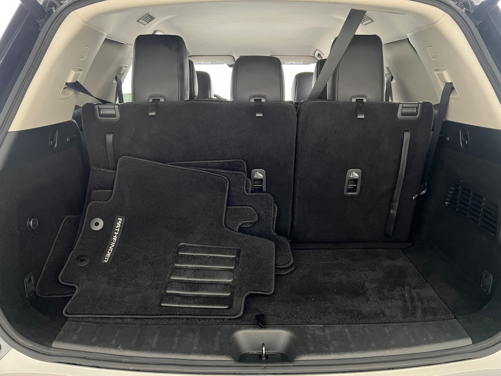 Thumbnail: 2023 Nissan Pathfinder - 6