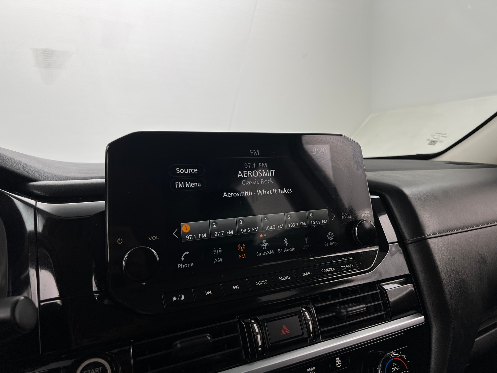 Thumbnail: 2023 Nissan Pathfinder - 3