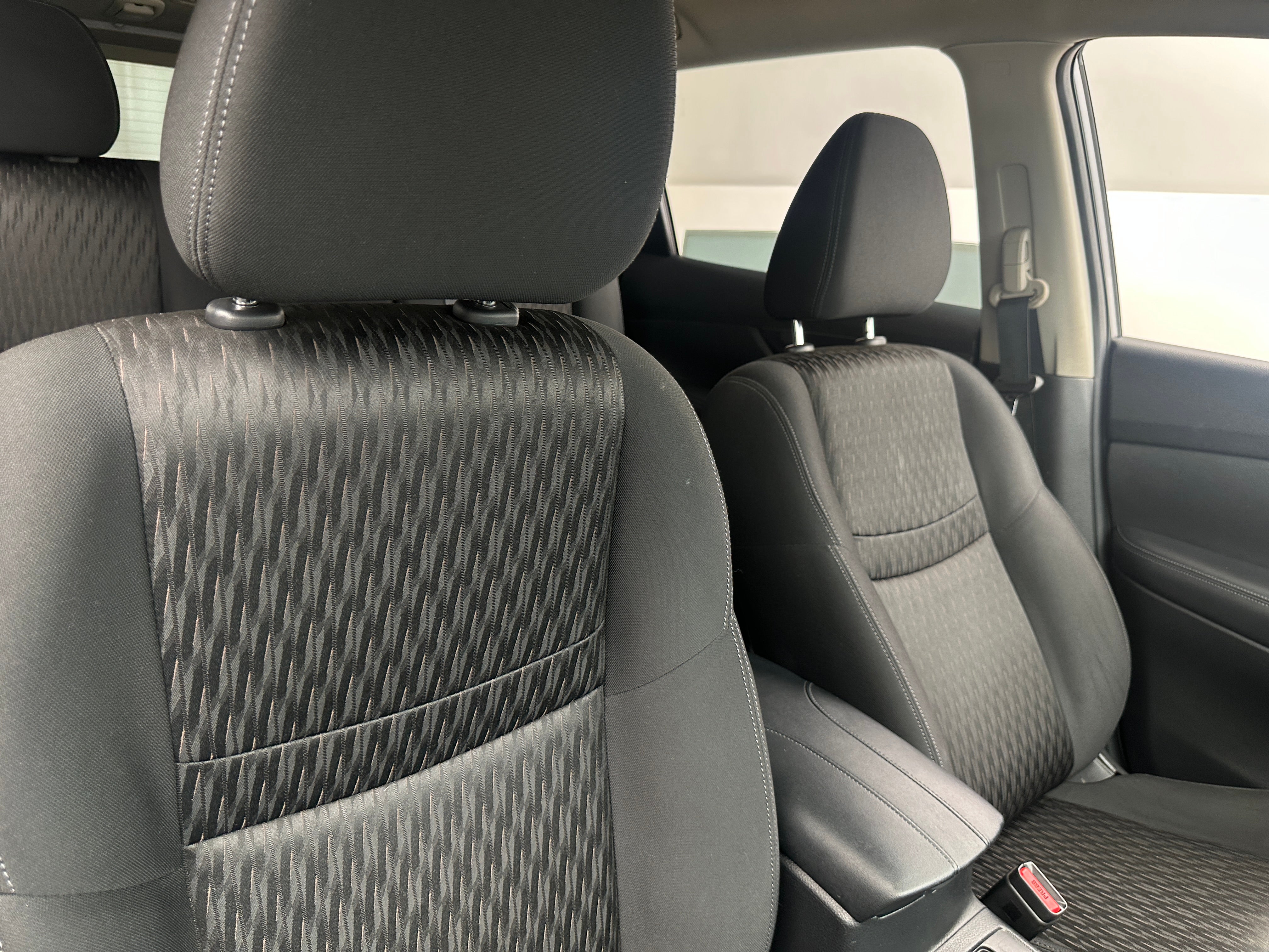2018 Nissan Rogue S 2