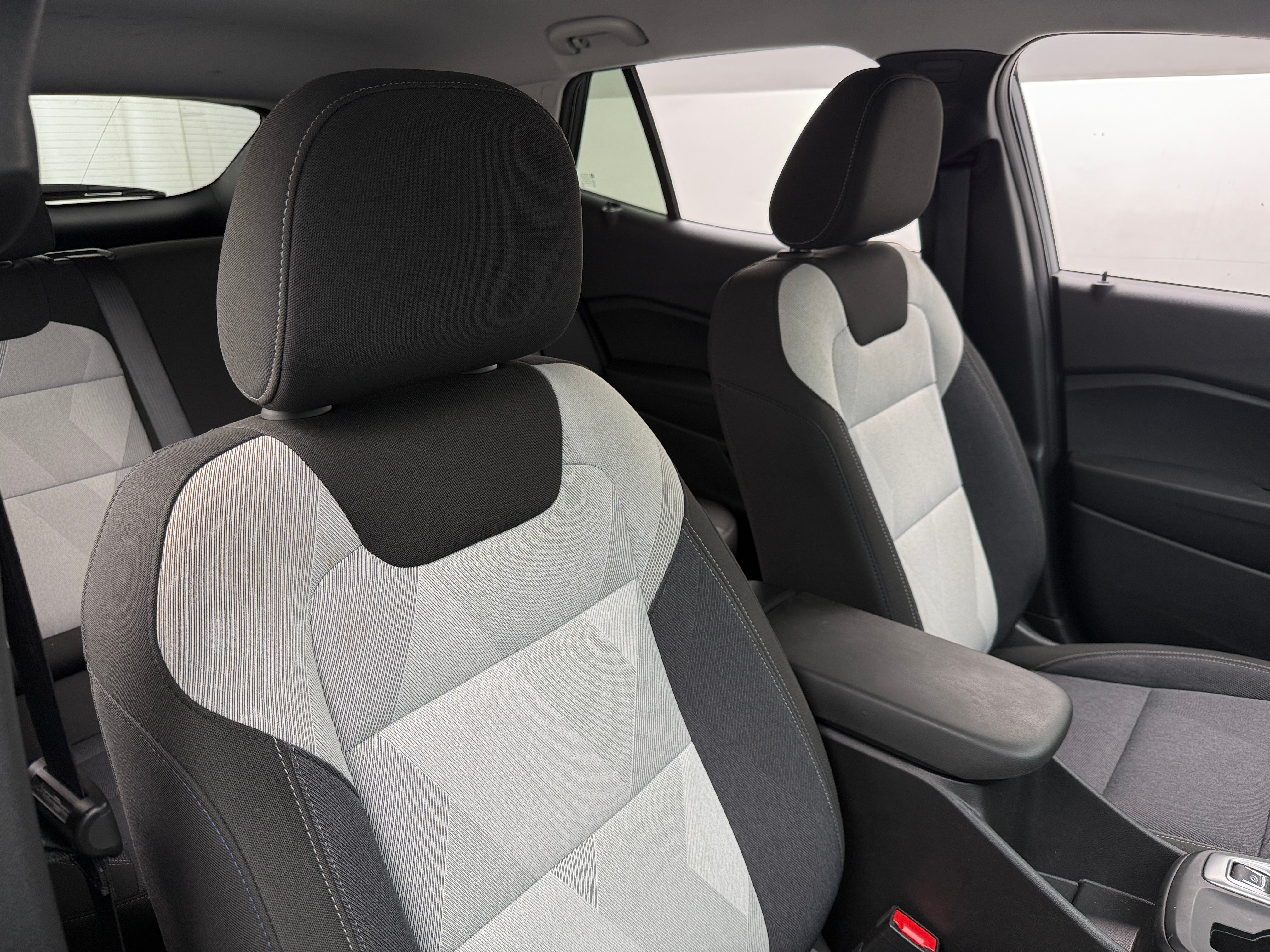 2024 Chevrolet Trax LS 2