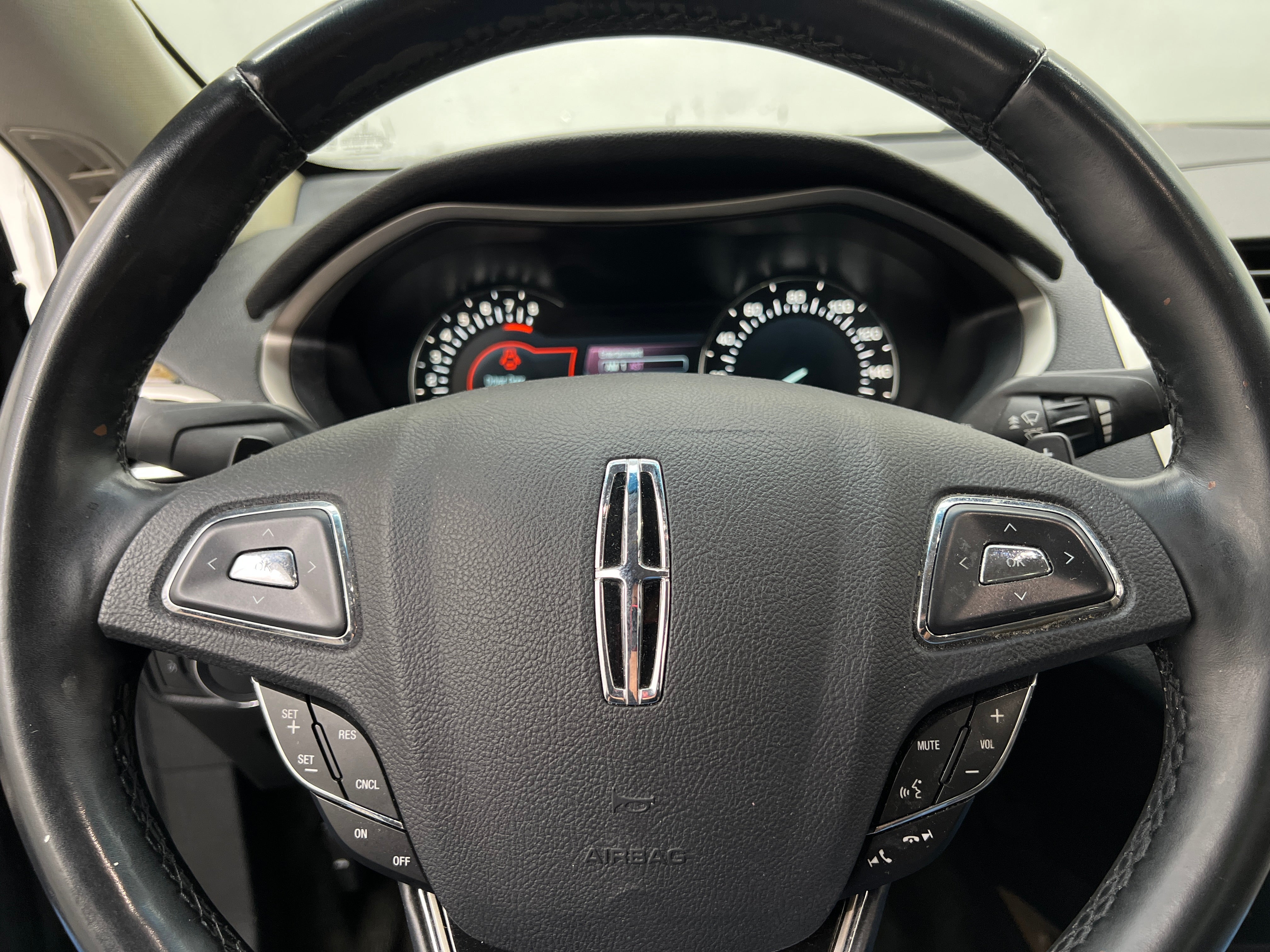 2016 Lincoln MKZ Base 4