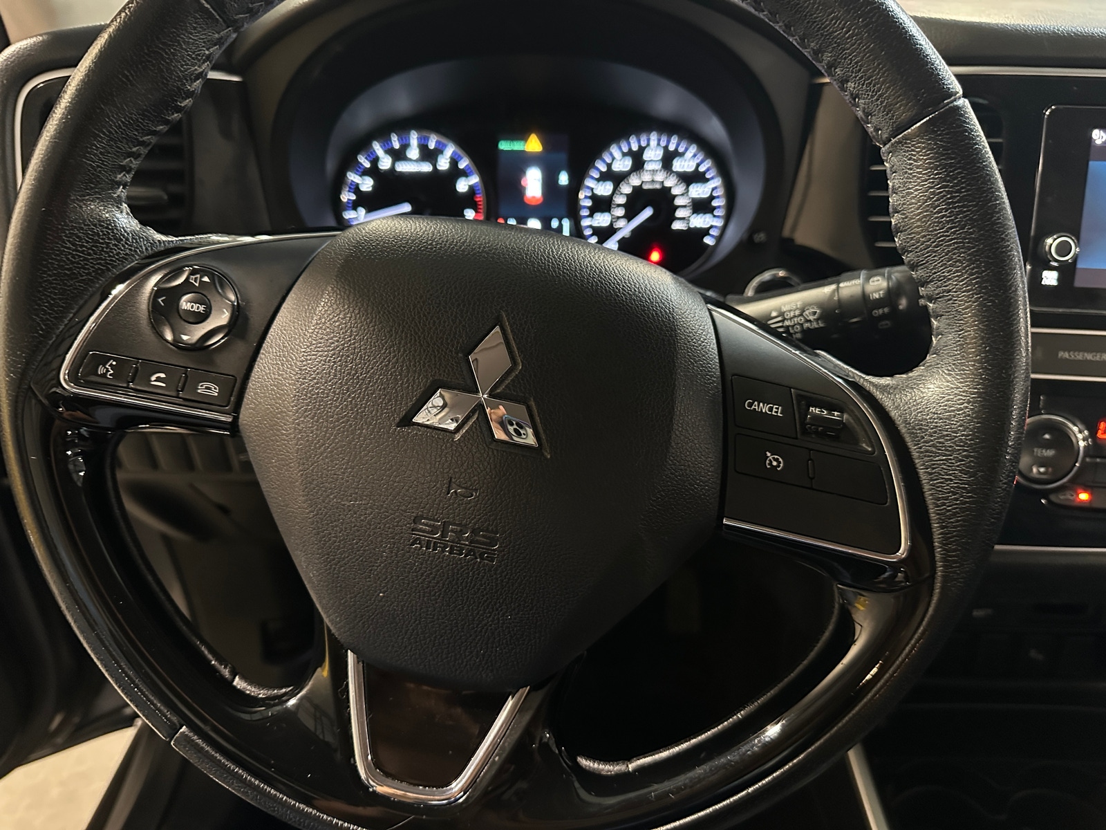 Thumbnail: 2019 Mitsubishi Outlander - 4
