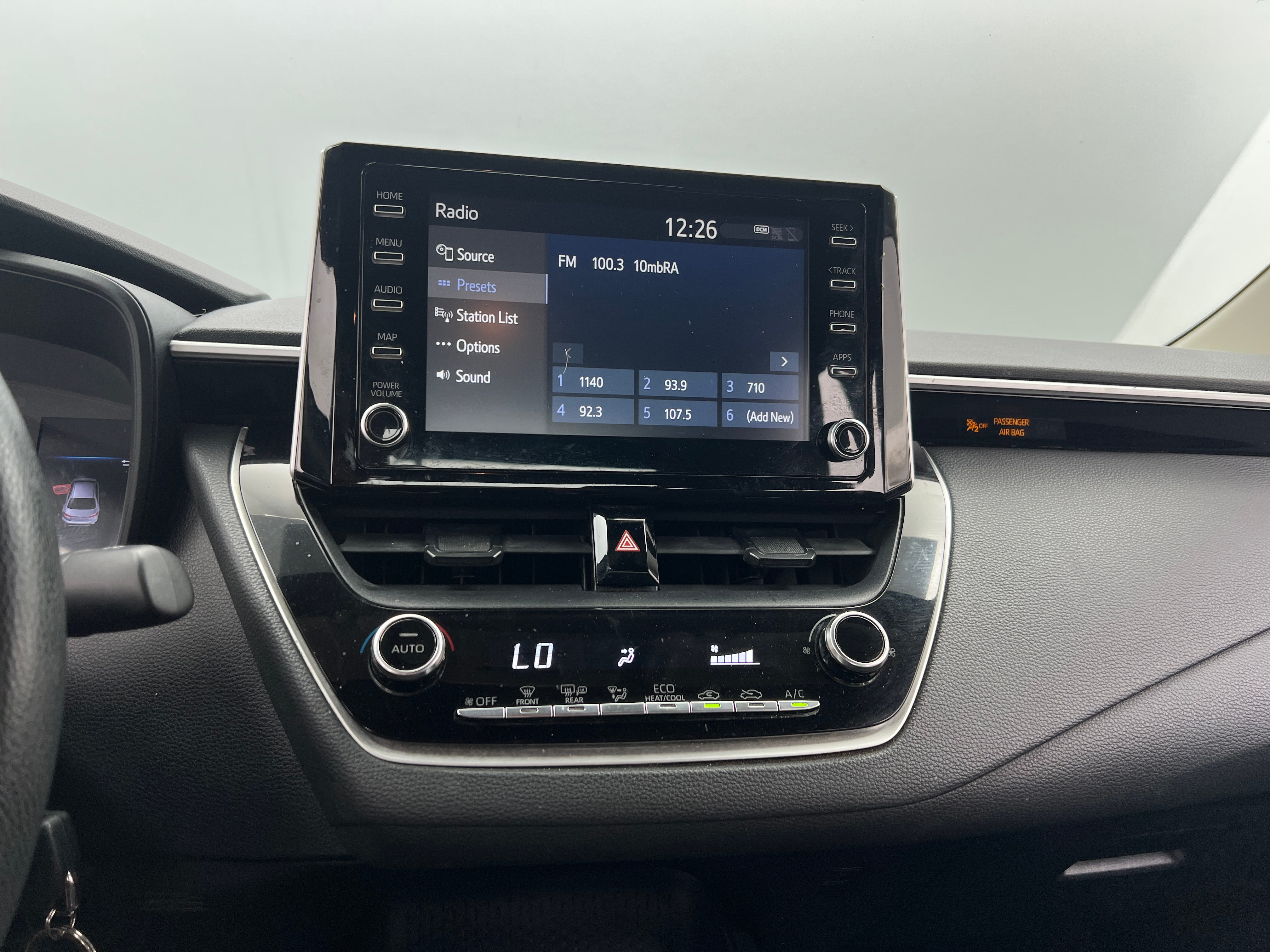 2020 Toyota Corolla LE 4