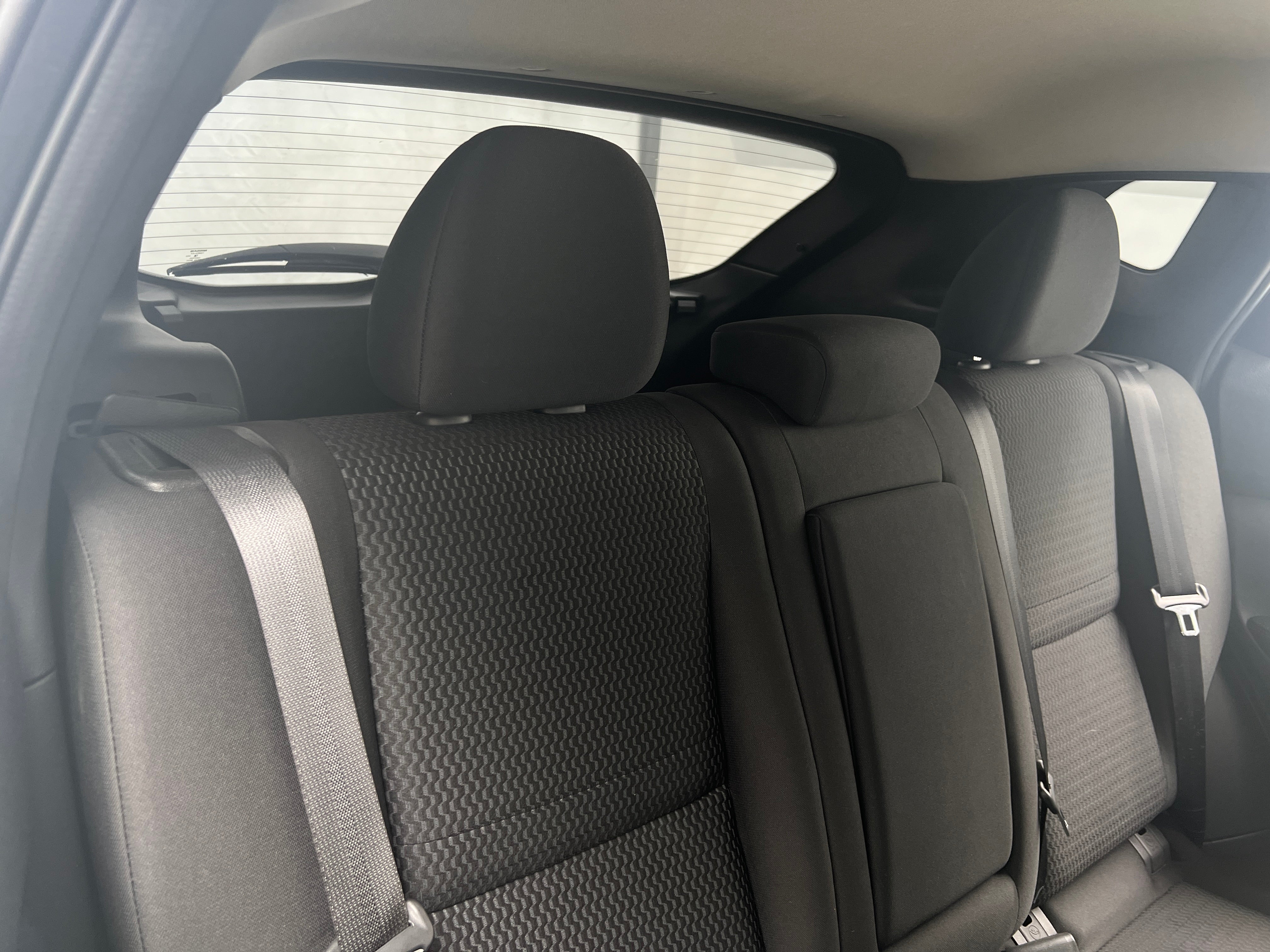 2017 Nissan Rogue Sport S 6