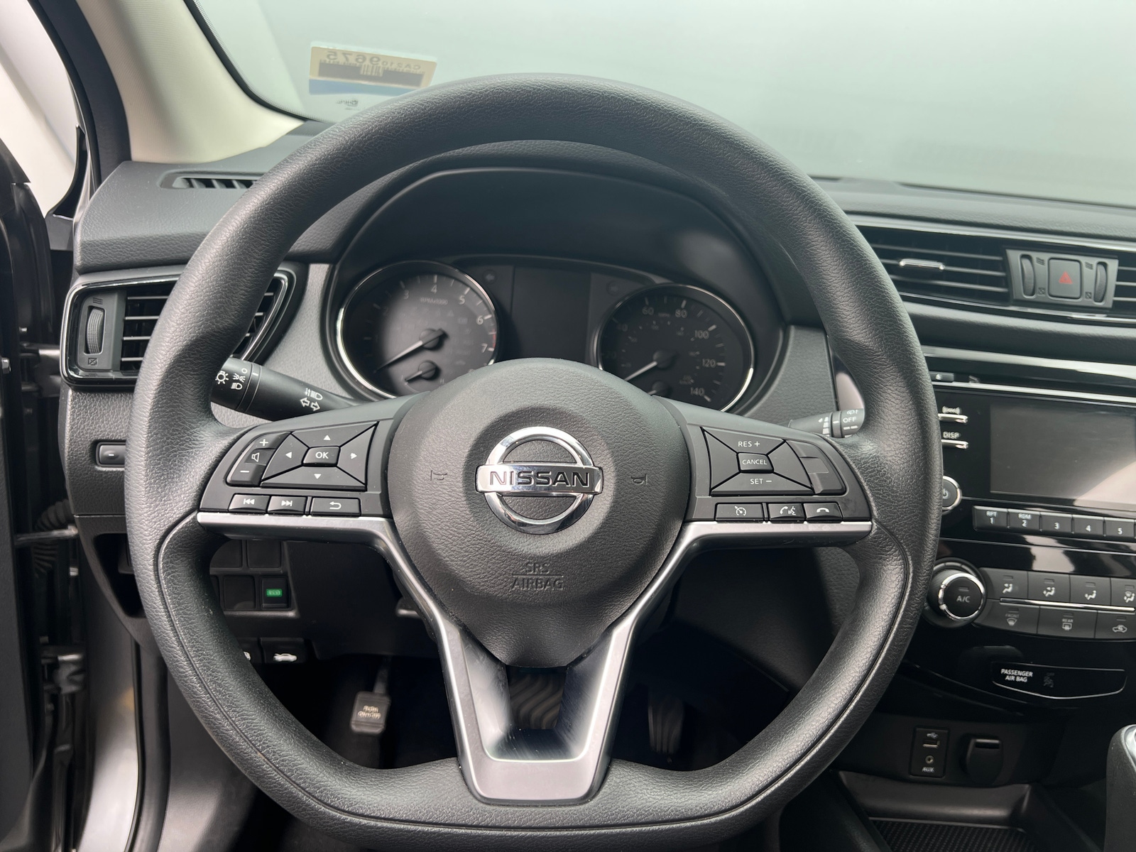 Thumbnail: 2017 Nissan Rogue Sport - 5