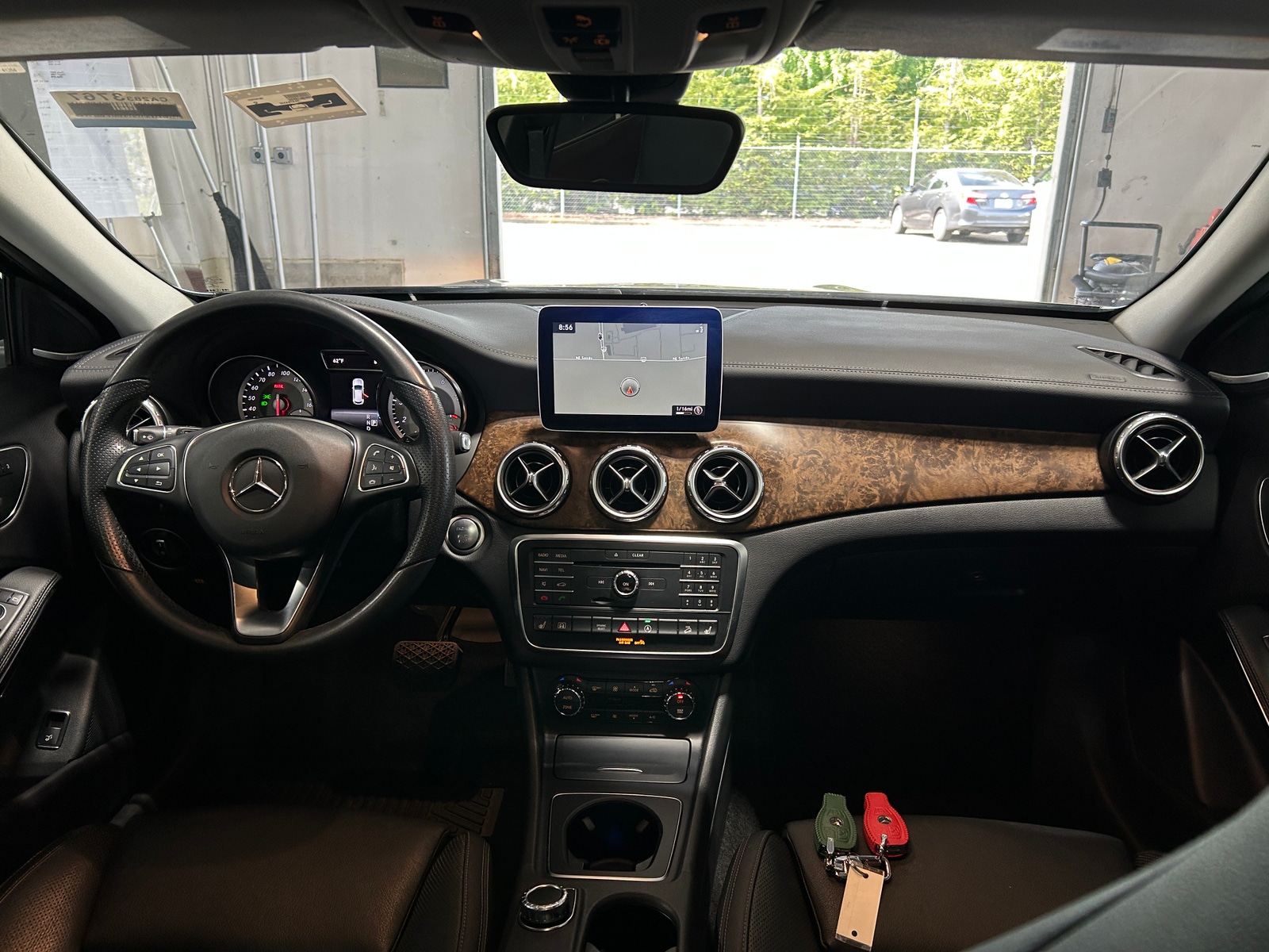 Thumbnail: 2017 Mercedes-Benz GLA - 2